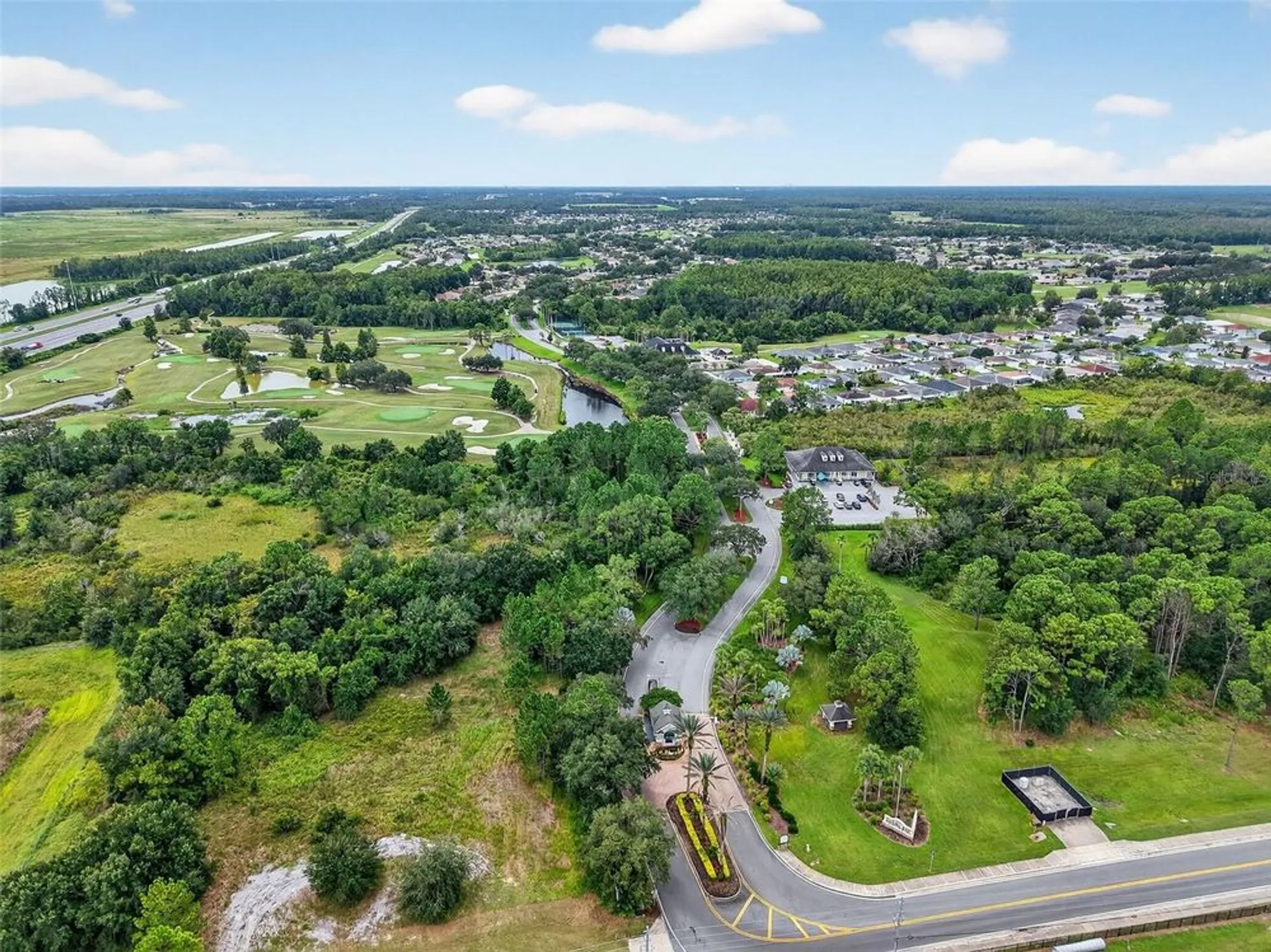 Property Slideshow image 11 of 55 | 29307 schinnecock hills ln, San Antonio, FL, 33576