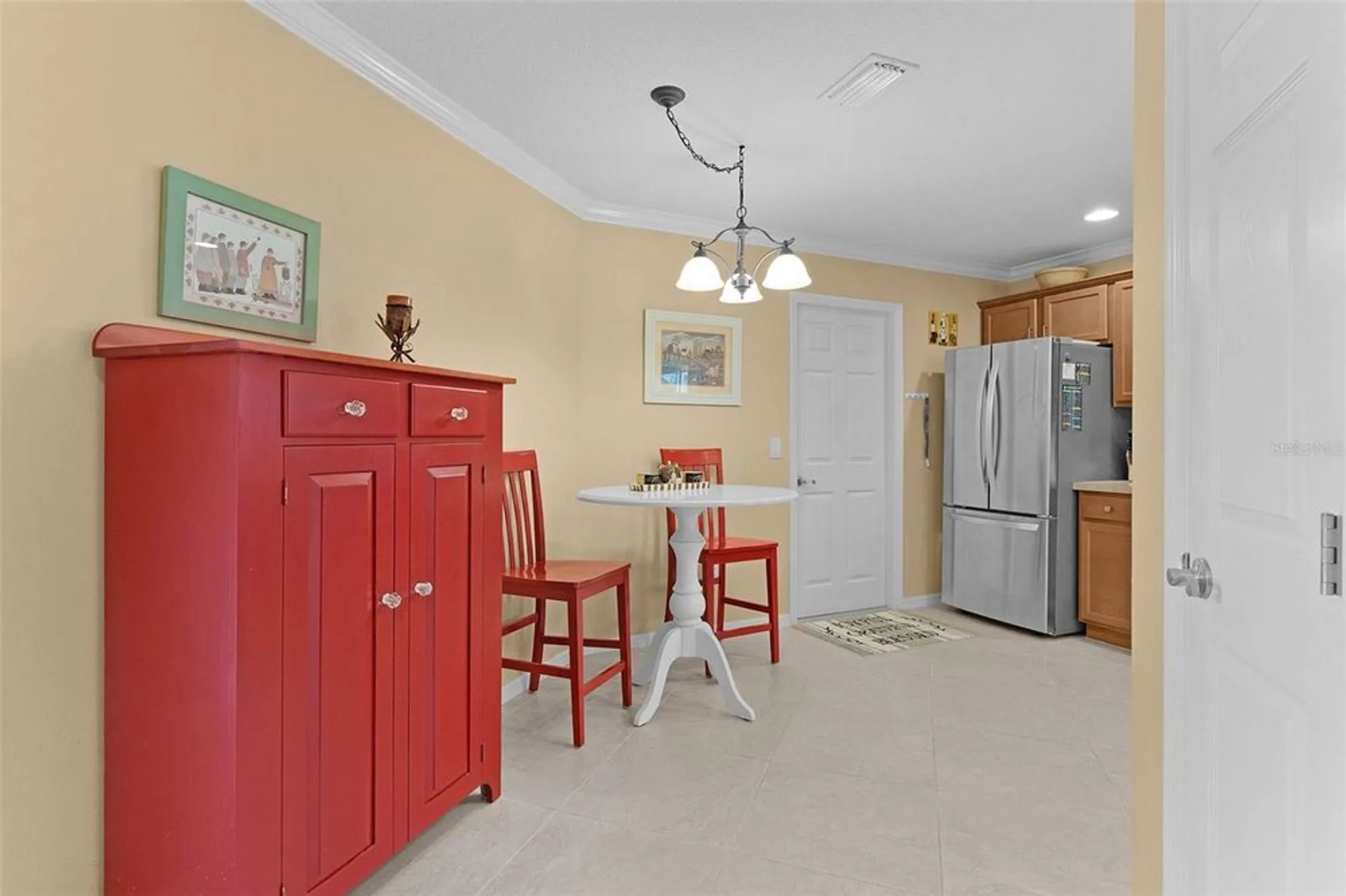 Property Slideshow image 12 of 50 | 2019 altamonte way, The Villages, FL, 32162