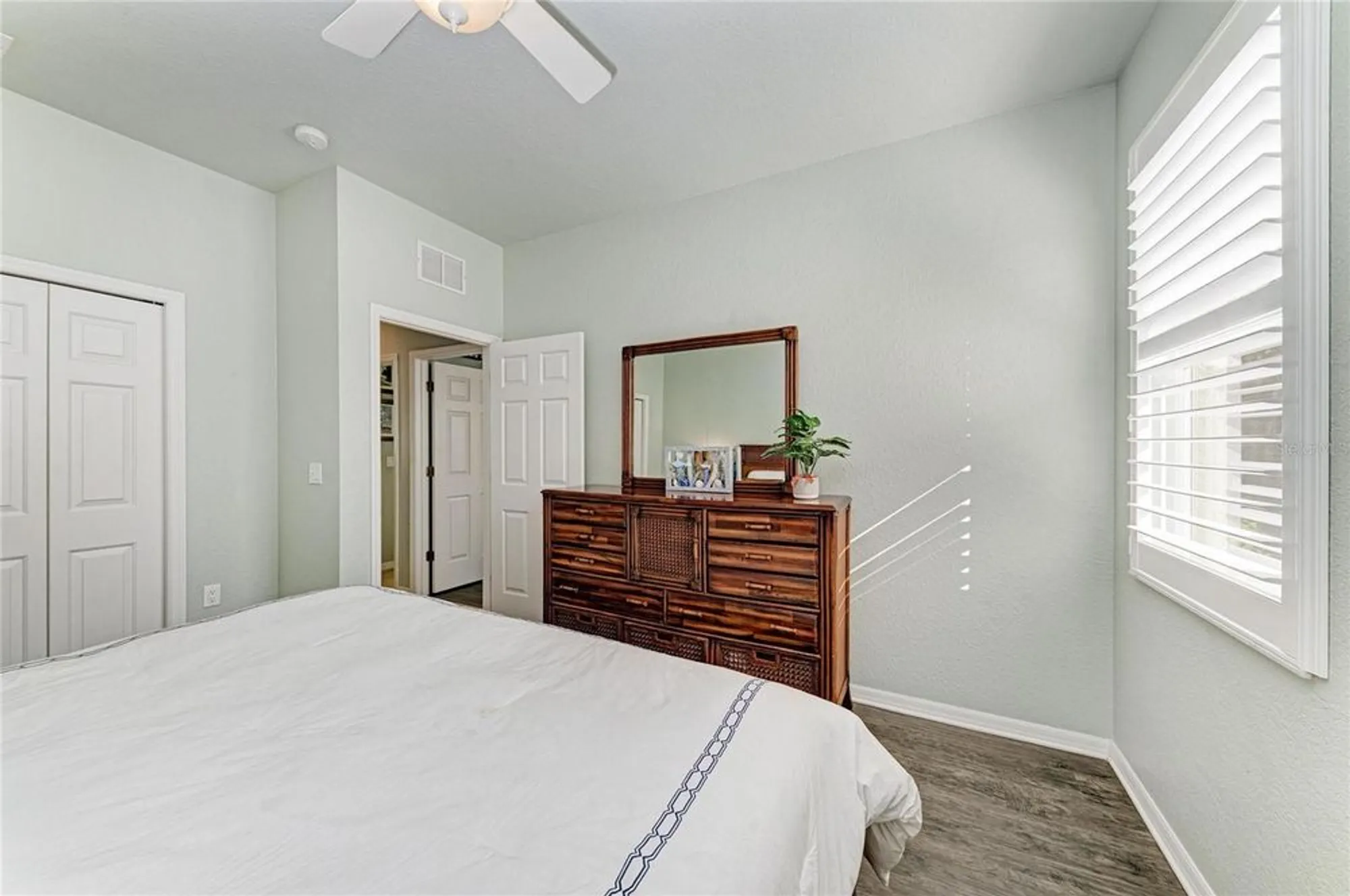 Property Slideshow image 35 of 52 | 212 river enclave ct, Bradenton, FL, 34212