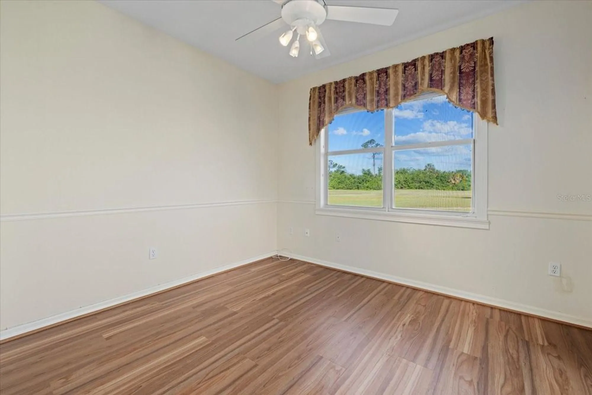 Property Slideshow image 18 of 35 | 6210 cormorant ct, Bradenton, FL, 34203