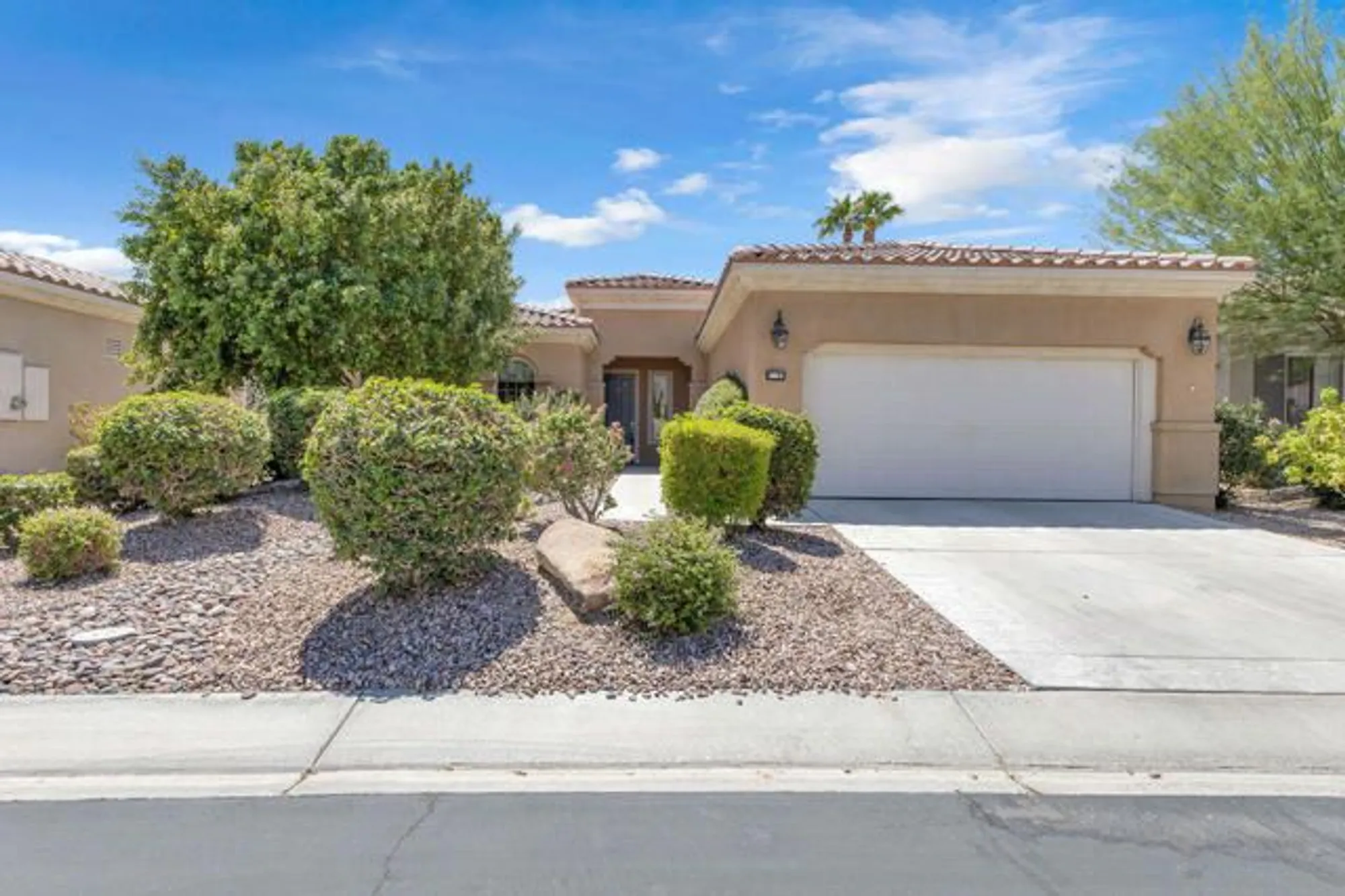 Property Slideshow image 1 of 47 | 81183 avenida tres lagunas, Indio, CA, 92203