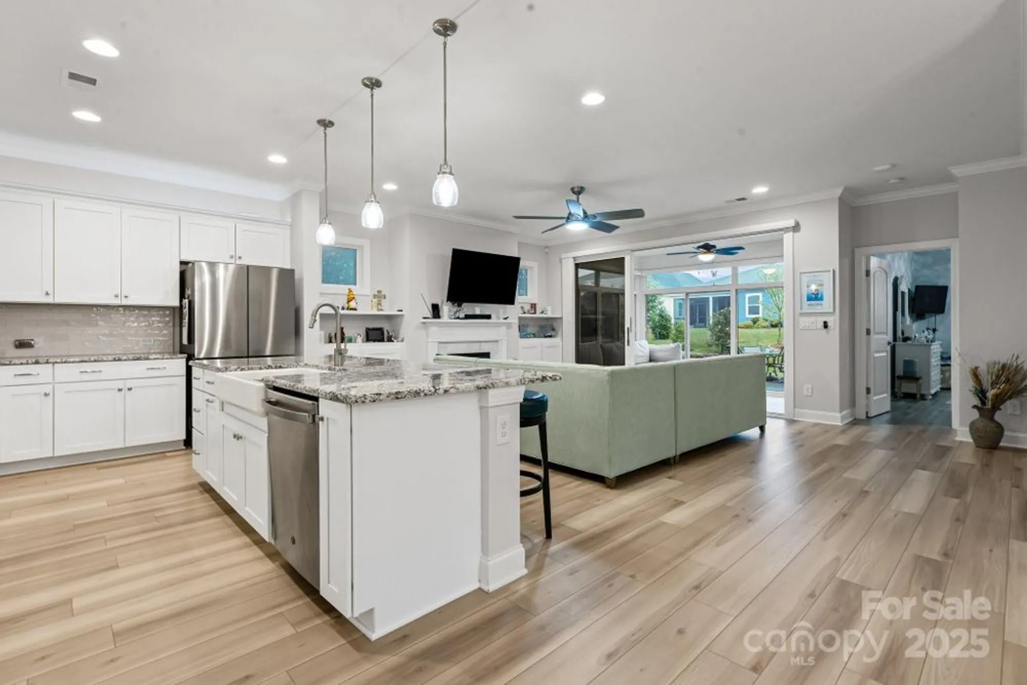 Property Slideshow image 9 of 45 | 6160 pier dr, Denver, NC, 28037