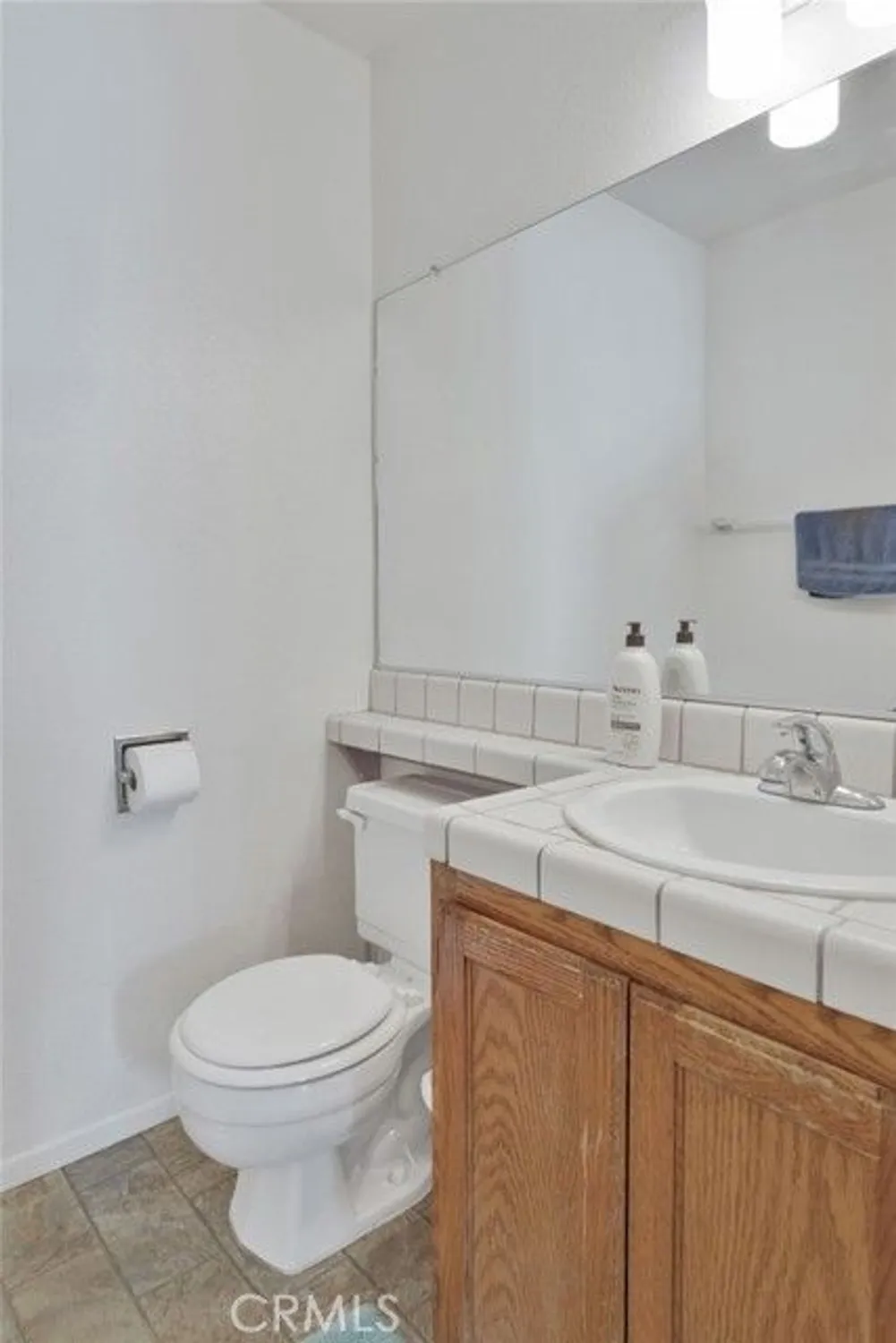 Property Slideshow image 19 of 36 | 19175 elm dr, Apple Valley, CA, 92308