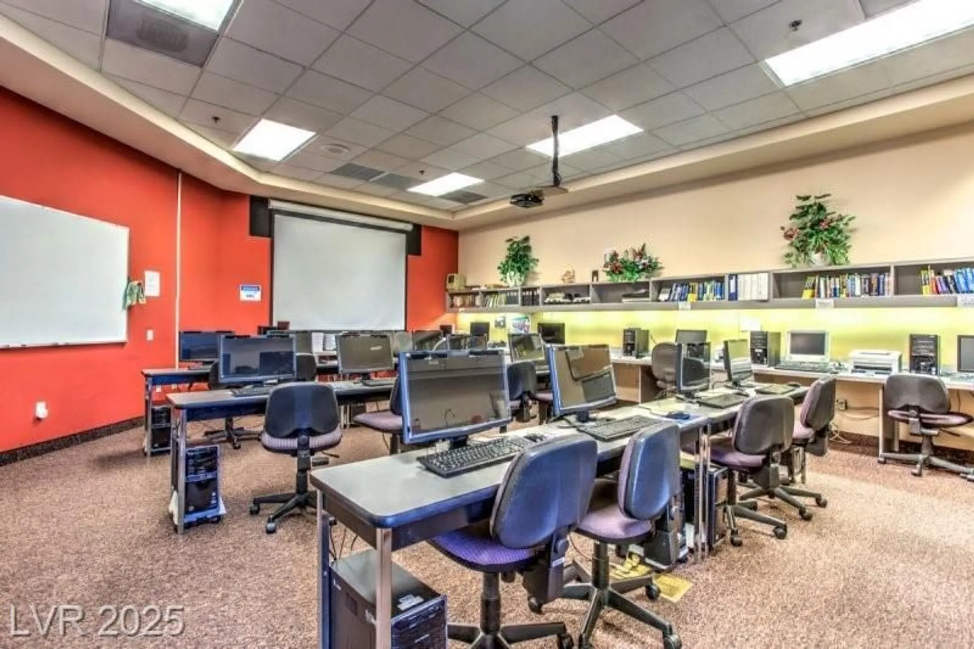 Property Slideshow image 53 of 98 | 10316 bent brook pl, Las Vegas, NV, 89134