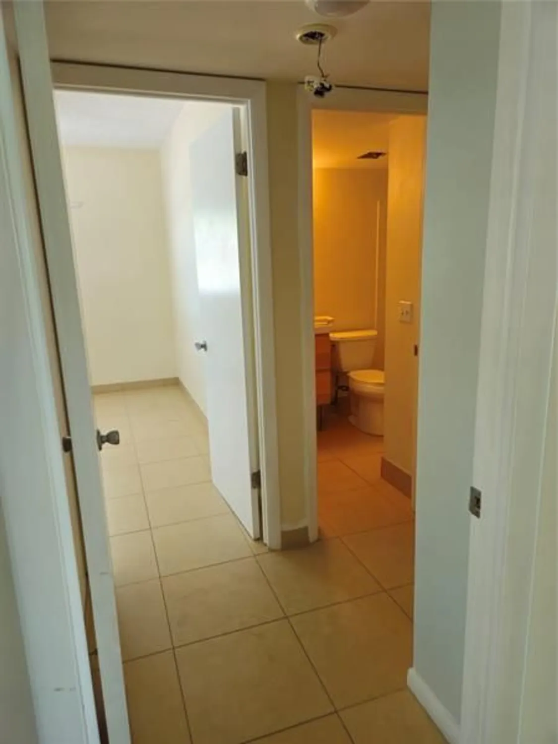 Property Slideshow image 8 of 35 | 7500 nw 5th pl apt 201, Margate, FL, 33063