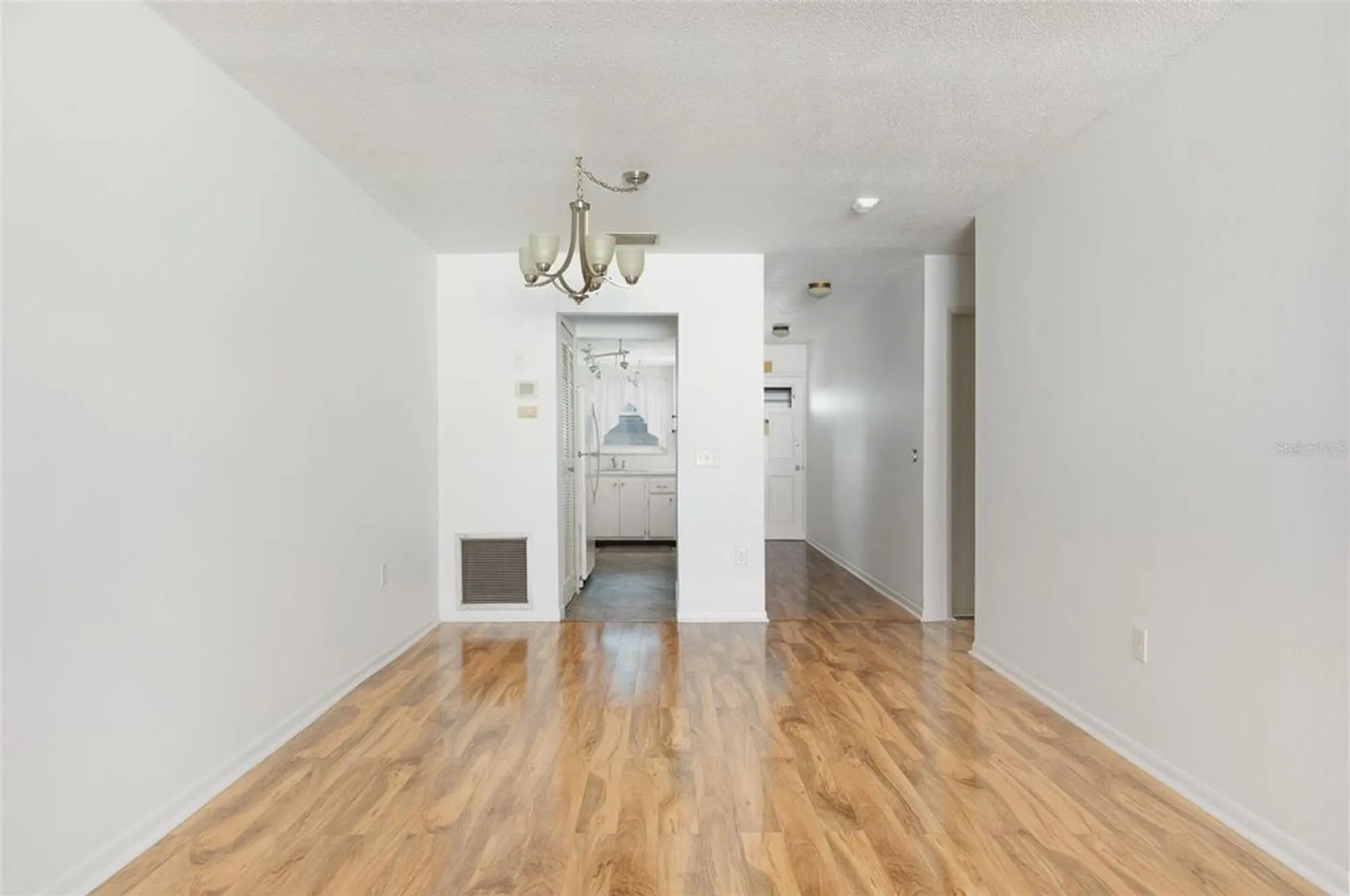 Property Slideshow image 9 of 30 | 3010 59th st 303, Gulfport, FL, 33707