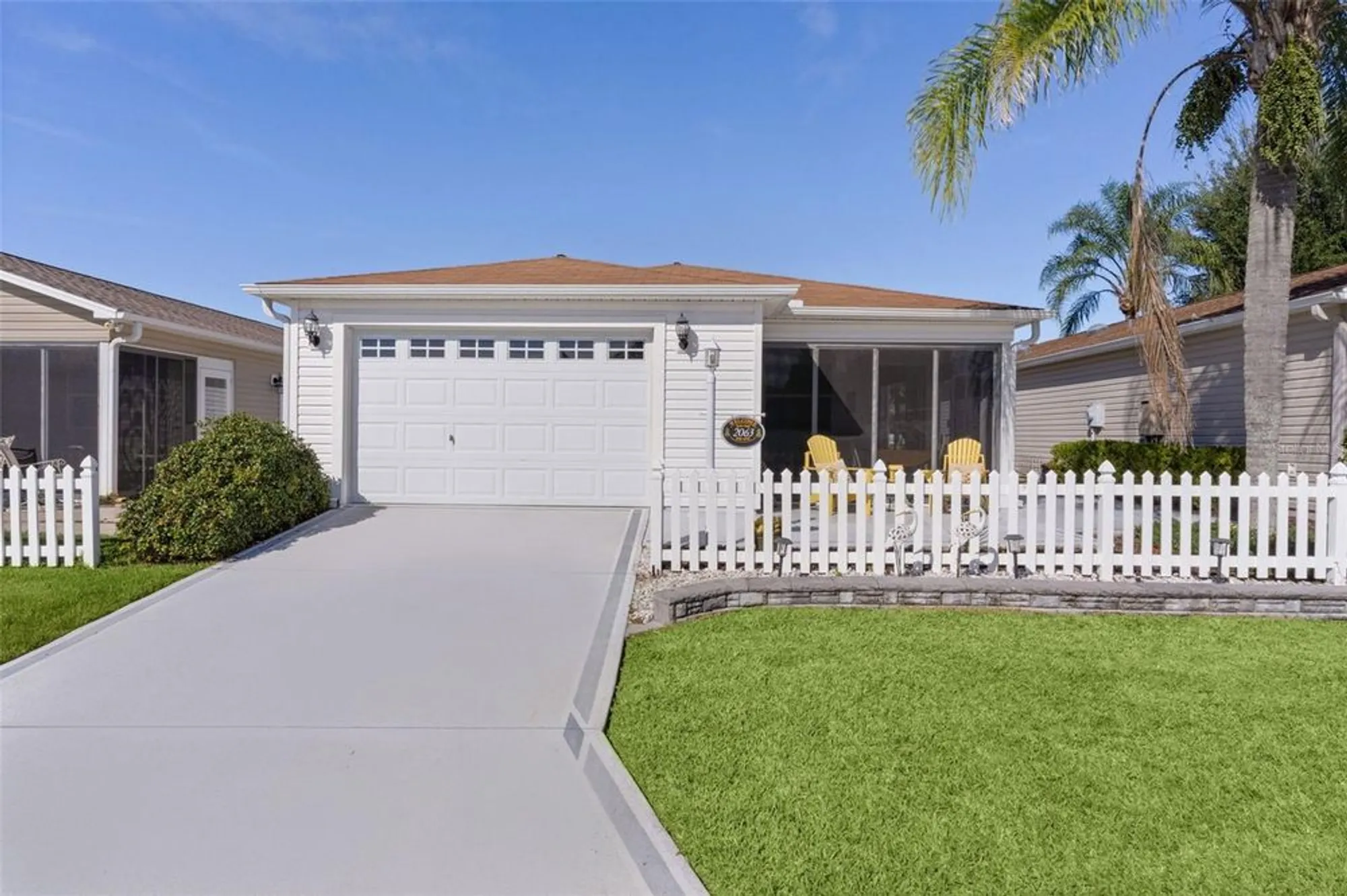 Property Slideshow image 1 of 44 | 2063 thornton ter, The Villages, FL, 32162