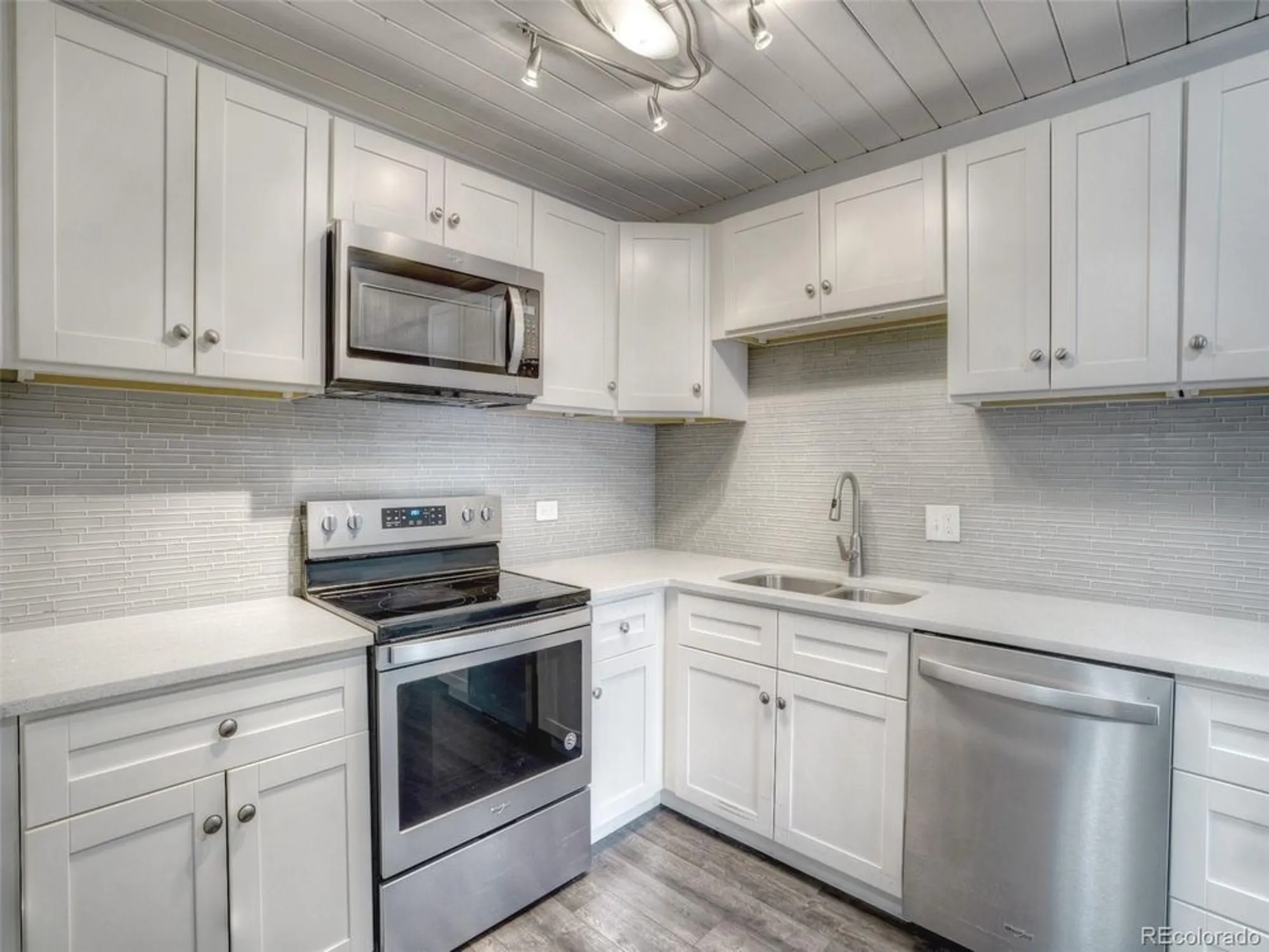 Property Slideshow image 13 of 50 | 665 s clinton st apt 14a, Denver, CO, 80247