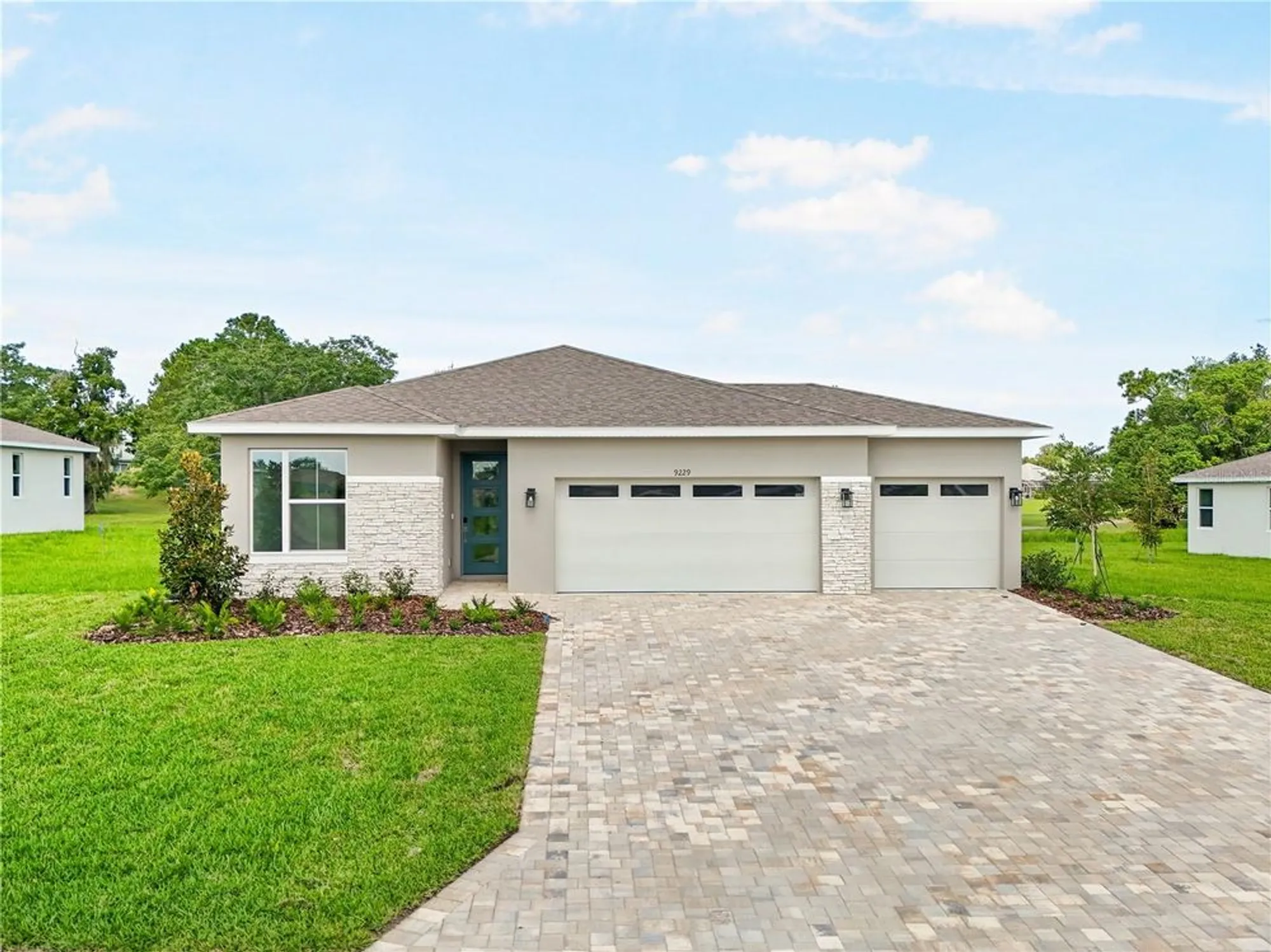 Property Slideshow image 2 of 46 | 9229 players dr, Weeki Wachee, FL, 34613