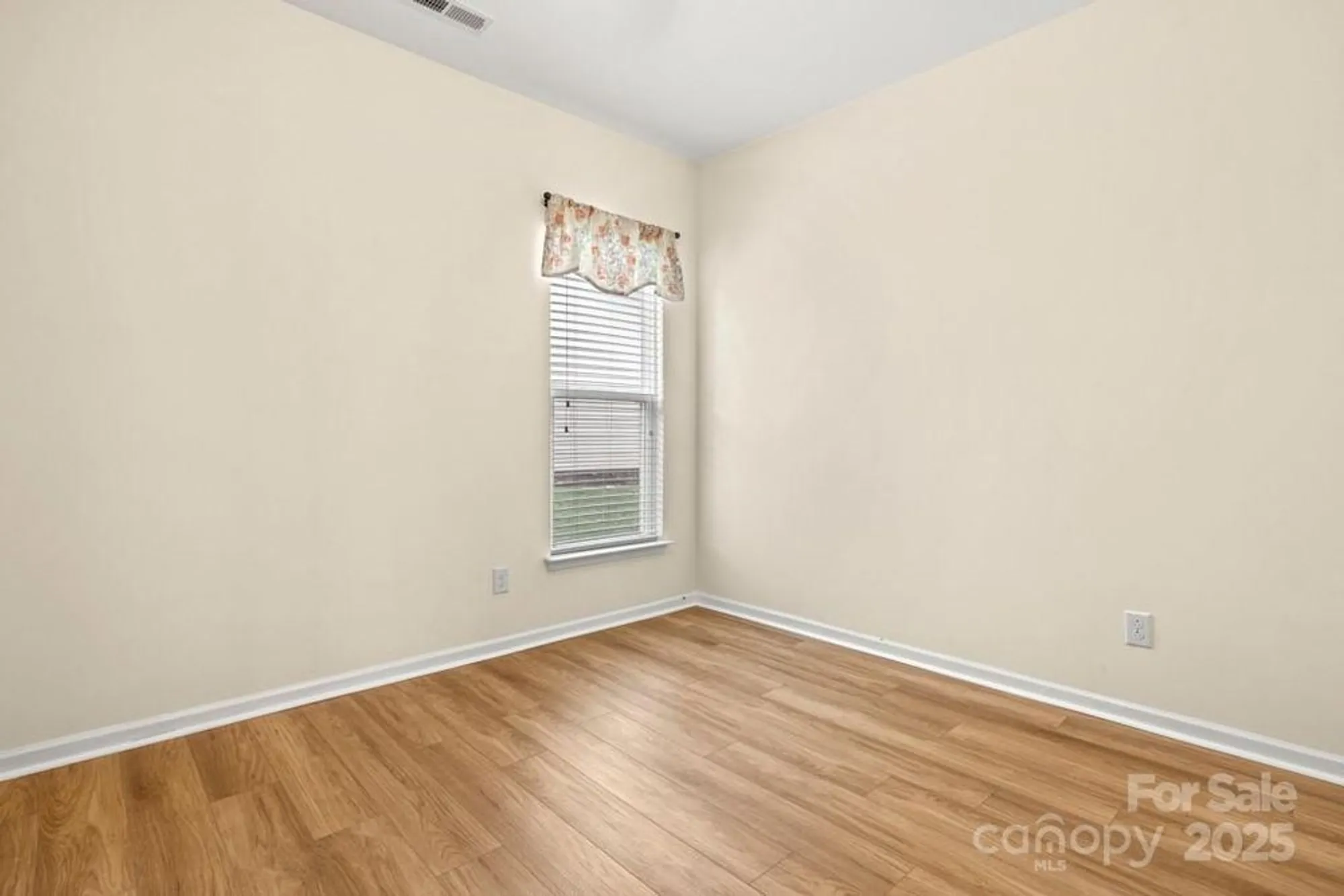 Property Slideshow image 12 of 36 | 20135 dovekie ln, Fort Mill, SC, 29707