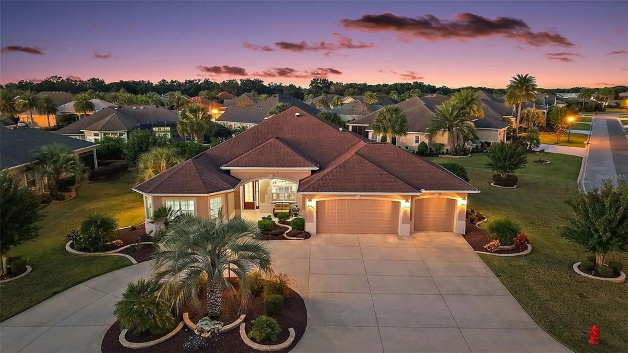 Property Slideshow image 19 of 70 | 1850 lake ridge dr, The Villages, FL, 32162