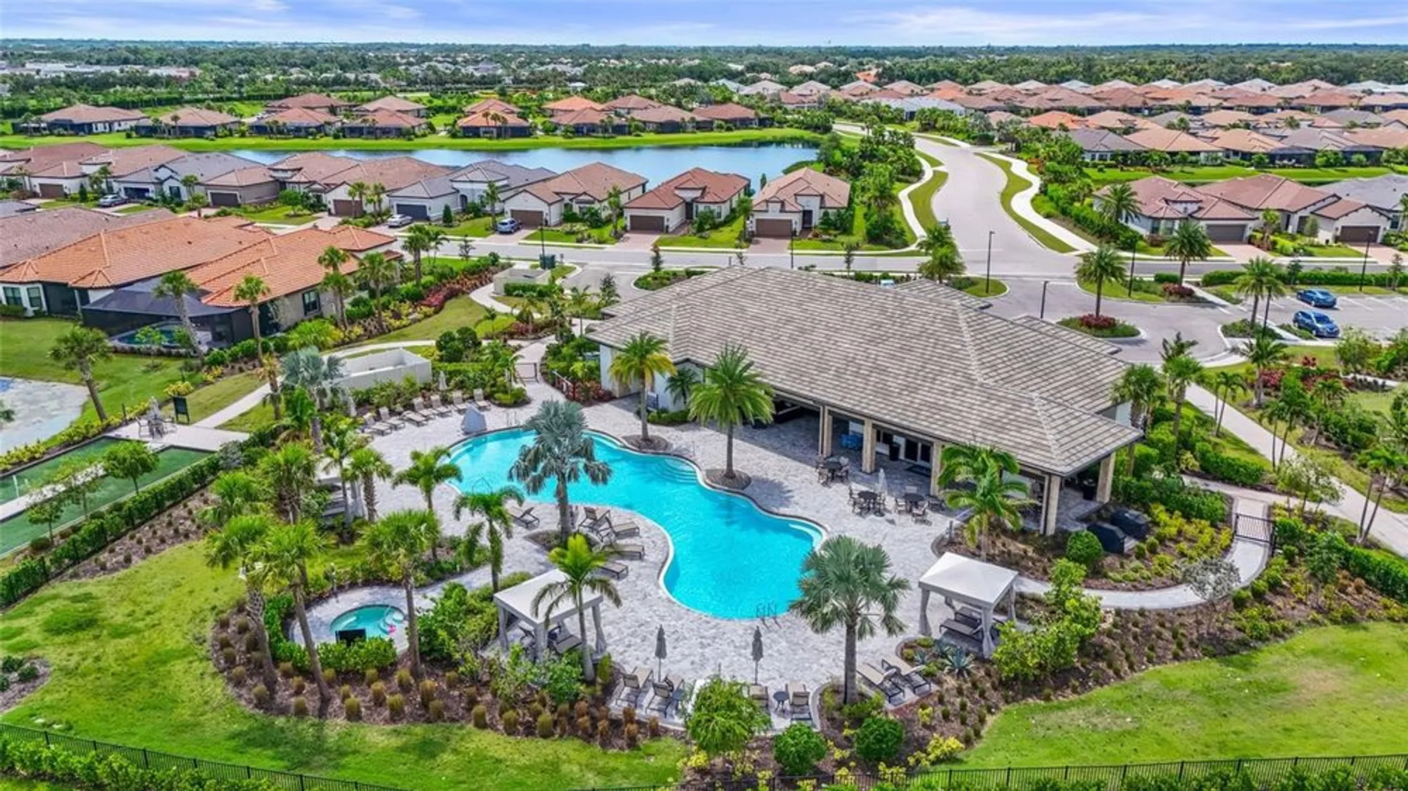 Property Slideshow image 12 of 86 | 6195 mesa gln, Bradenton, FL, 34203