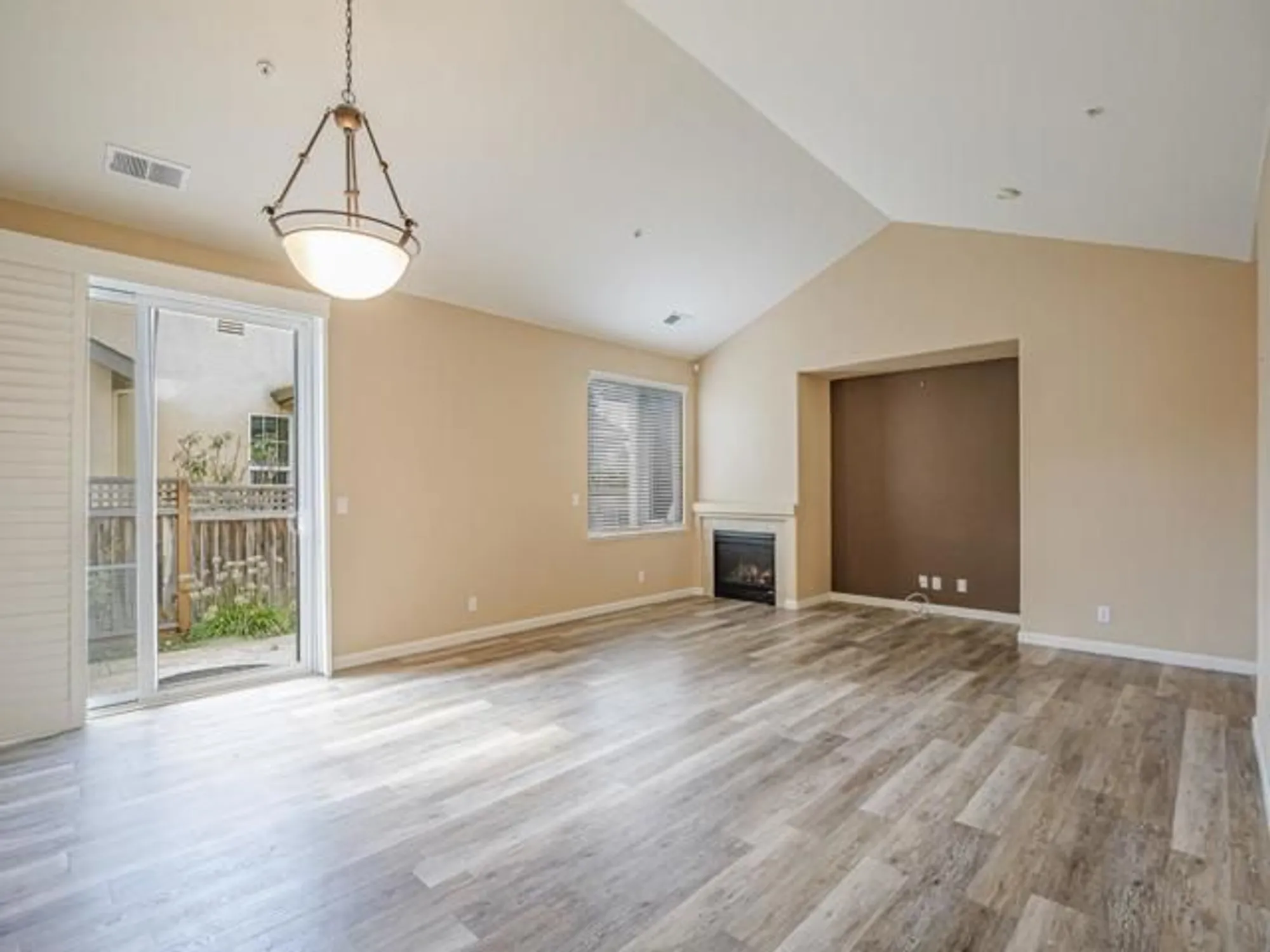 Property Slideshow image 6 of 38 | 443 vivienne dr, Watsonville, CA, 95076