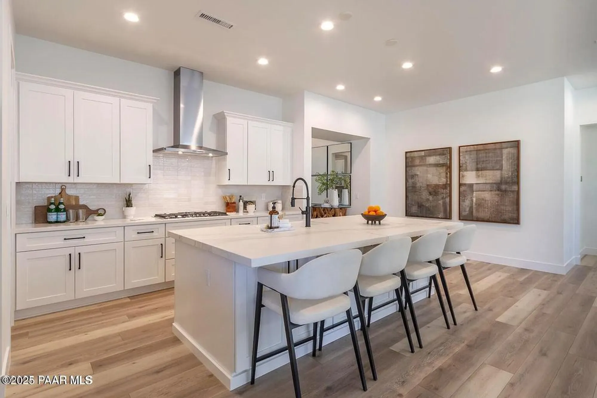Property Slideshow image 5 of 12 | 1124 s lakeview dr, Prescott, AZ, 86301