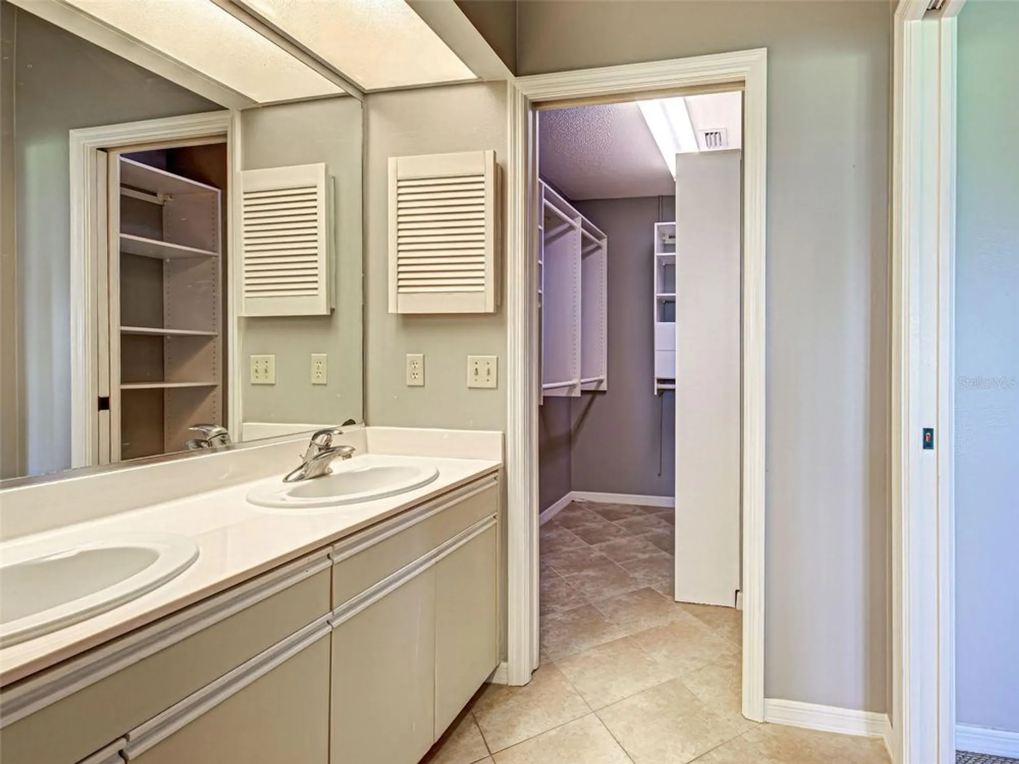 Property Slideshow image 36 of 62 | 720 brightside crescent dr 11, Venice, FL, 34293