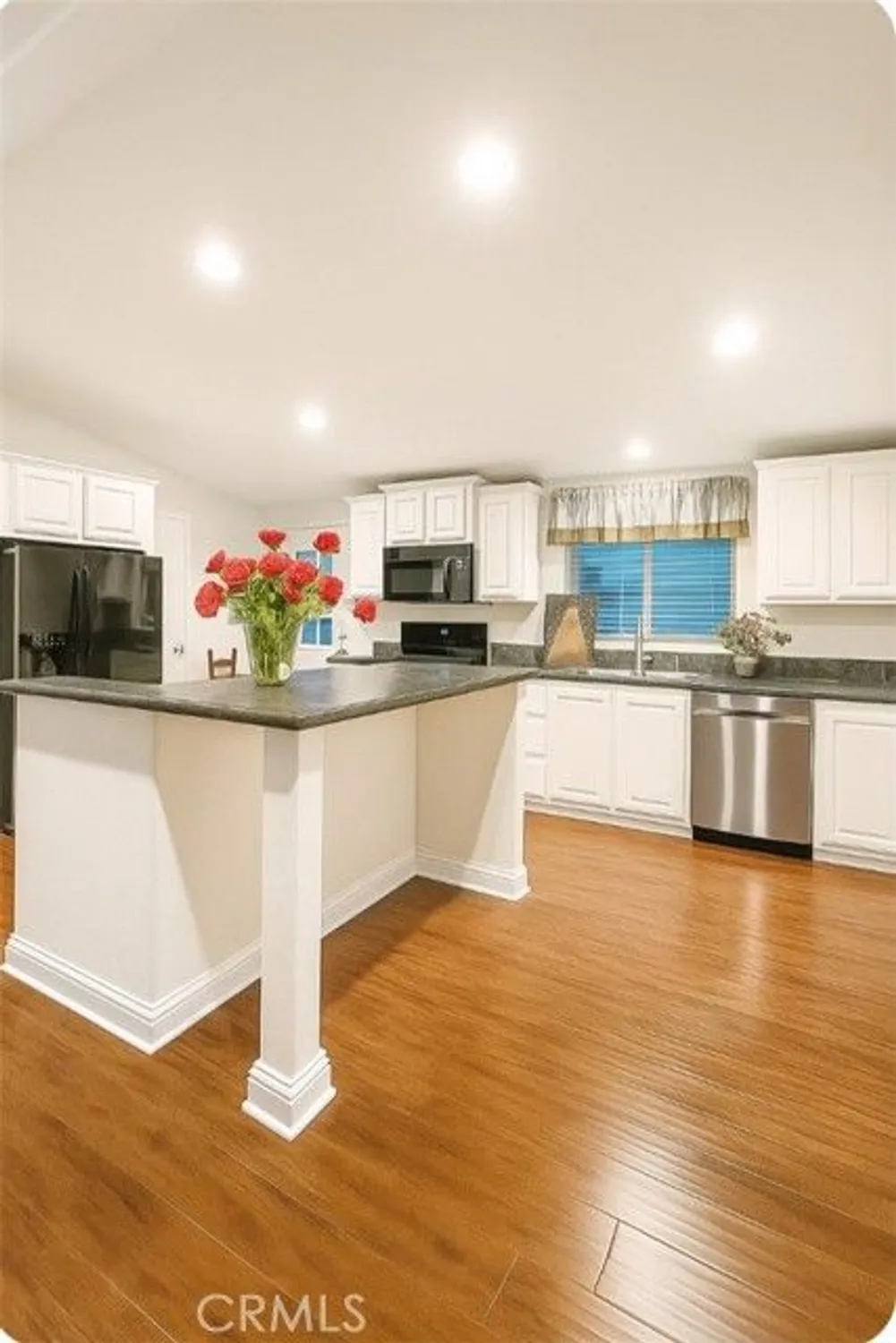 Property Slideshow image 15 of 41 | 4382 lahaina dr, Huntington Beach, CA, 92649