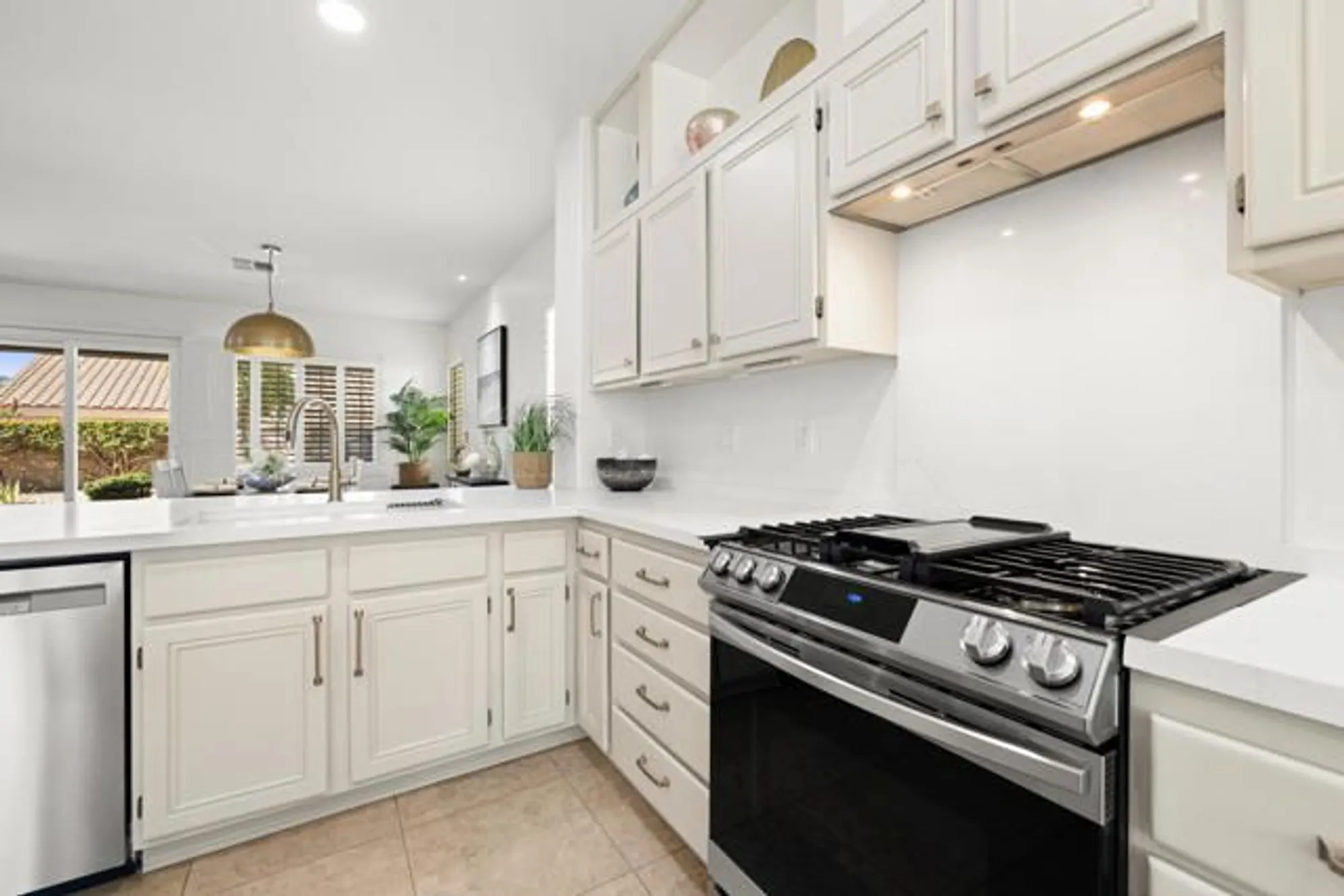 Property Slideshow image 16 of 41 | 37677 mojave sage st, Palm Desert, CA, 92211