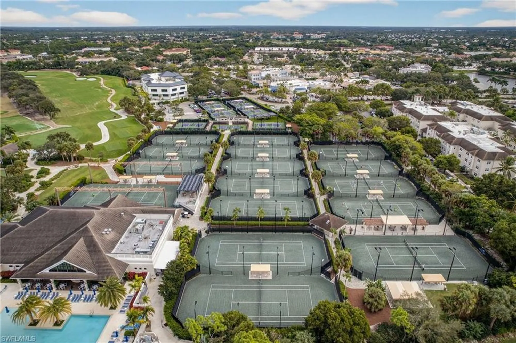 Property Slideshow image 38 of 44 | 3821 woodlake dr, Bonita Springs, FL, 34134