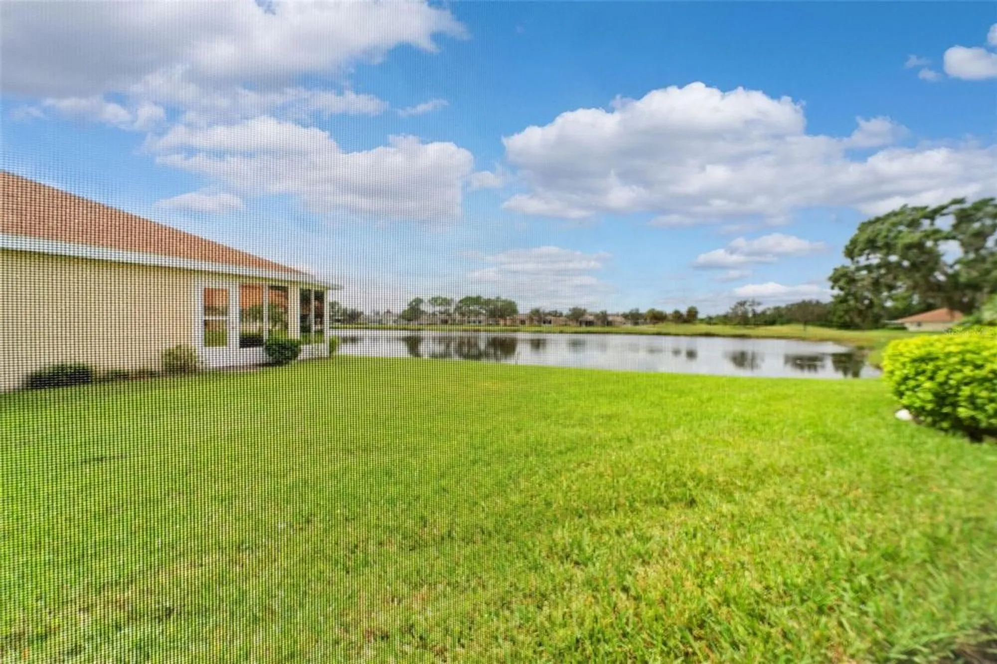 Property Slideshow image 24 of 43 | 2531 new haven cir # 2531, Sun City Center, FL, 33573