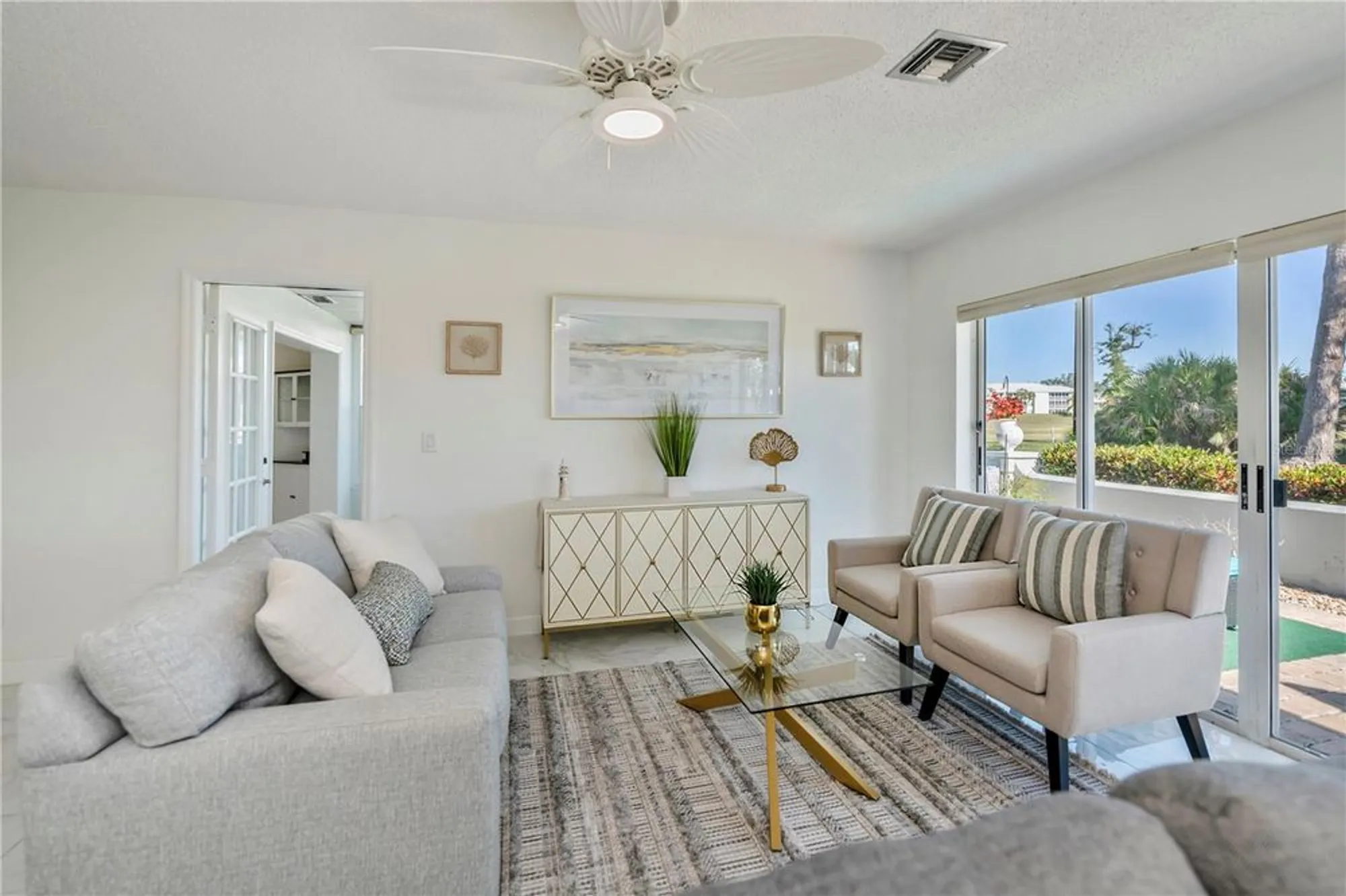 Property Slideshow image 18 of 59 | 262 cerromar way 53, Venice, FL, 34293
