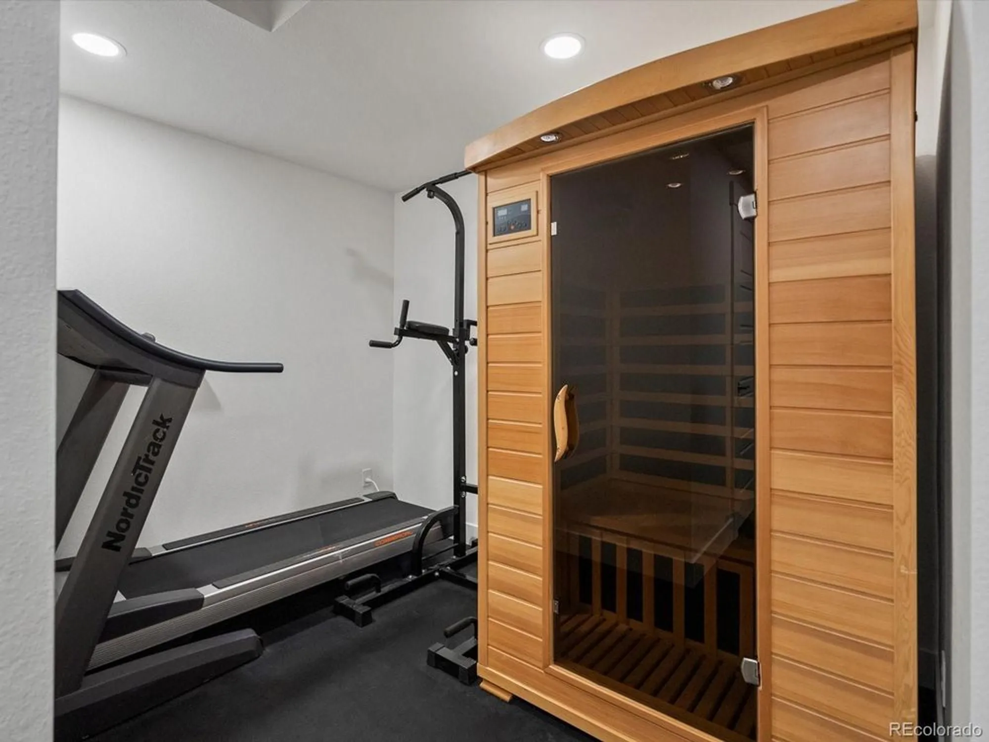 Property Slideshow image 35 of 38 | 9035 s shawnee ct, Aurora, CO, 80016