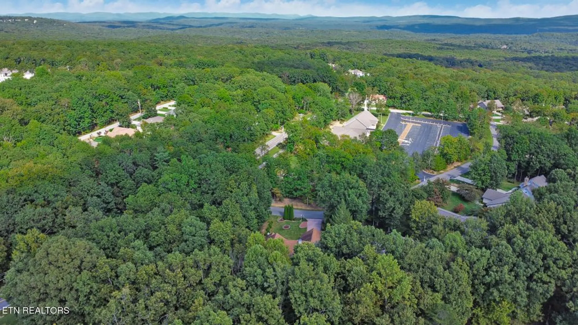 Property Slideshow image 53 of 54 | 104 flossmoor cir, Crossville, TN, 38558