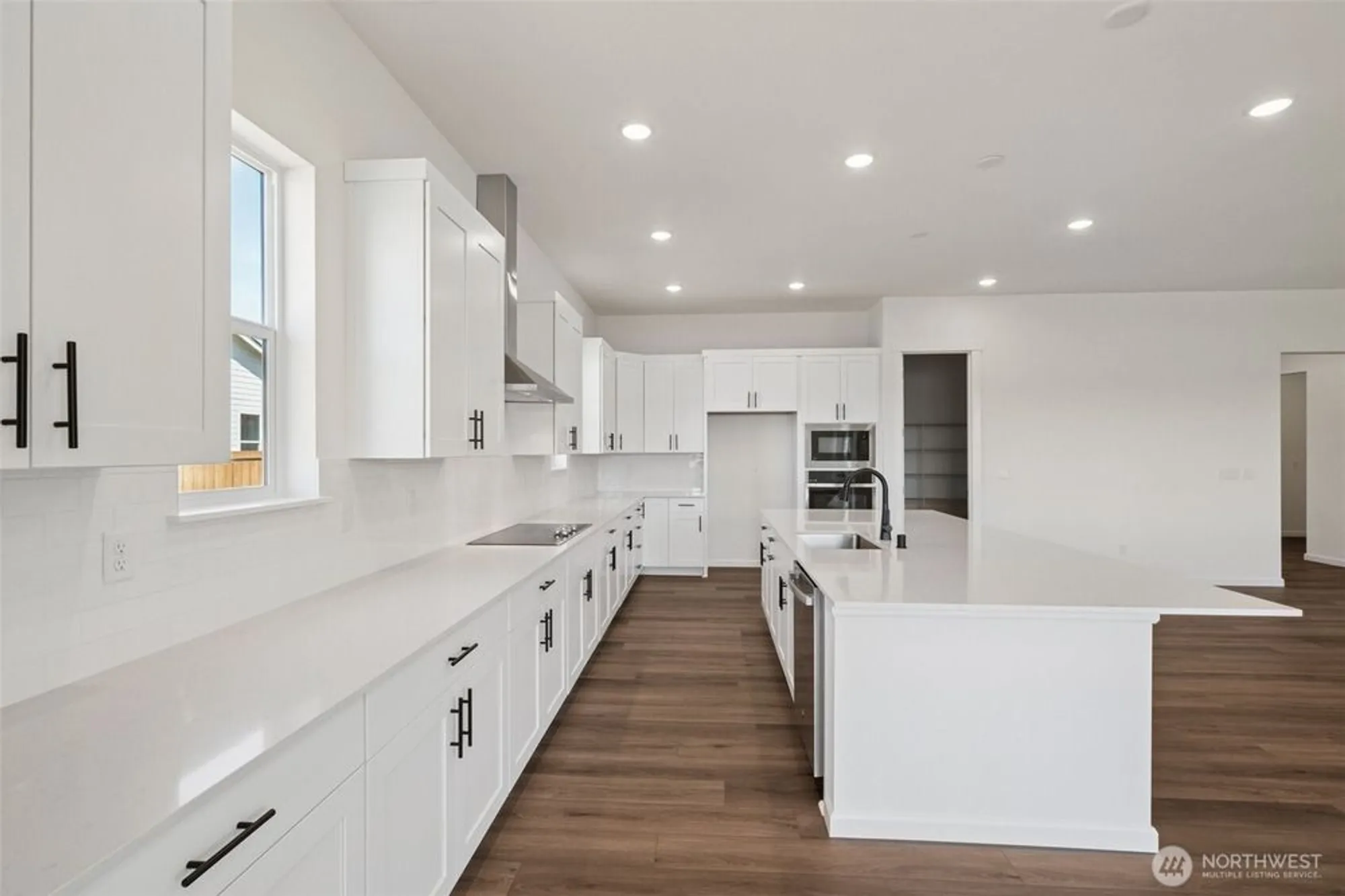 Property Slideshow image 10 of 16 | 60 mccartney peak # 67, Port Ludlow, WA, 98365