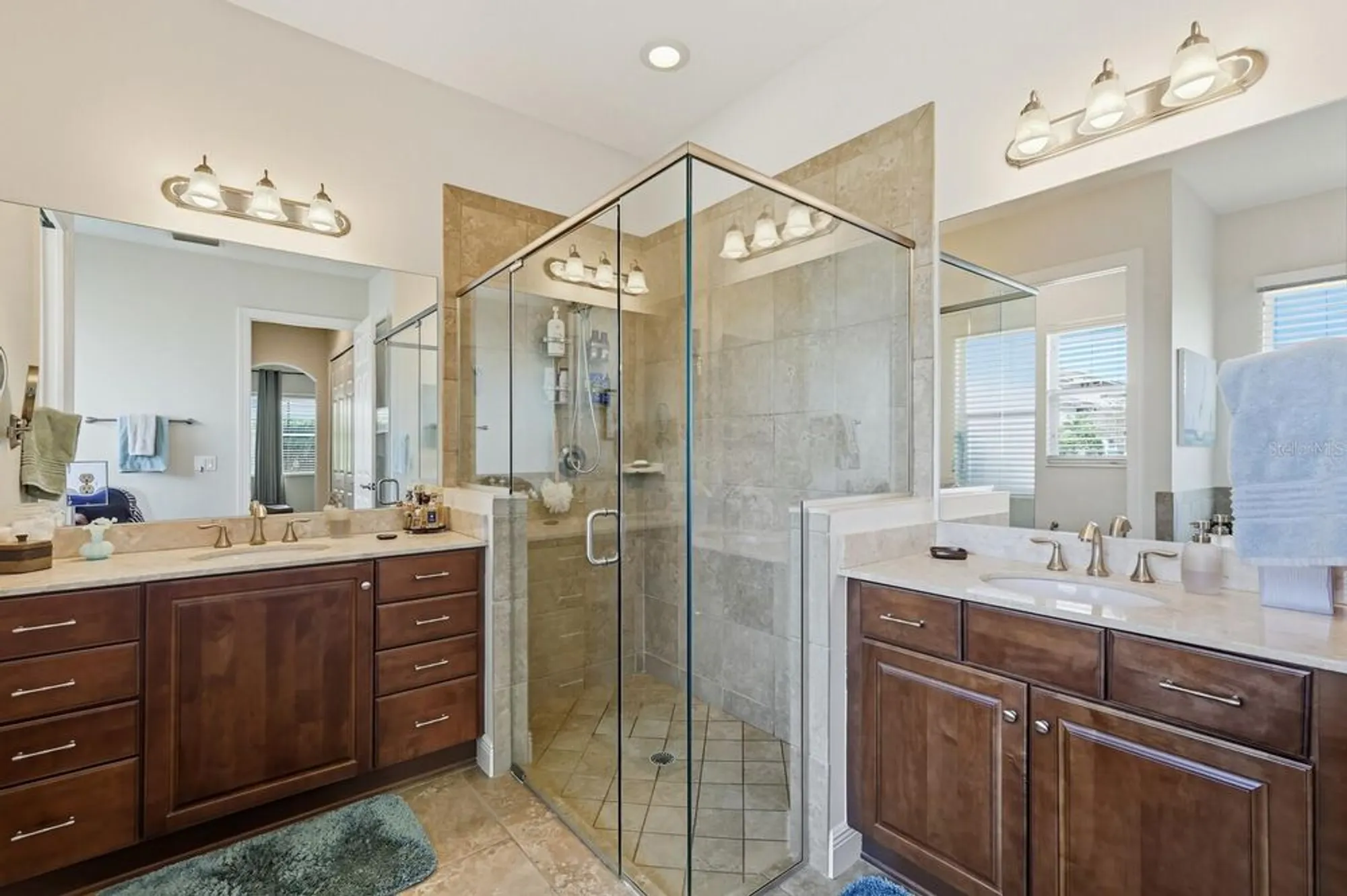 Property Slideshow image 23 of 89 | 1250 tidewater ct, Bradenton, FL, 34208