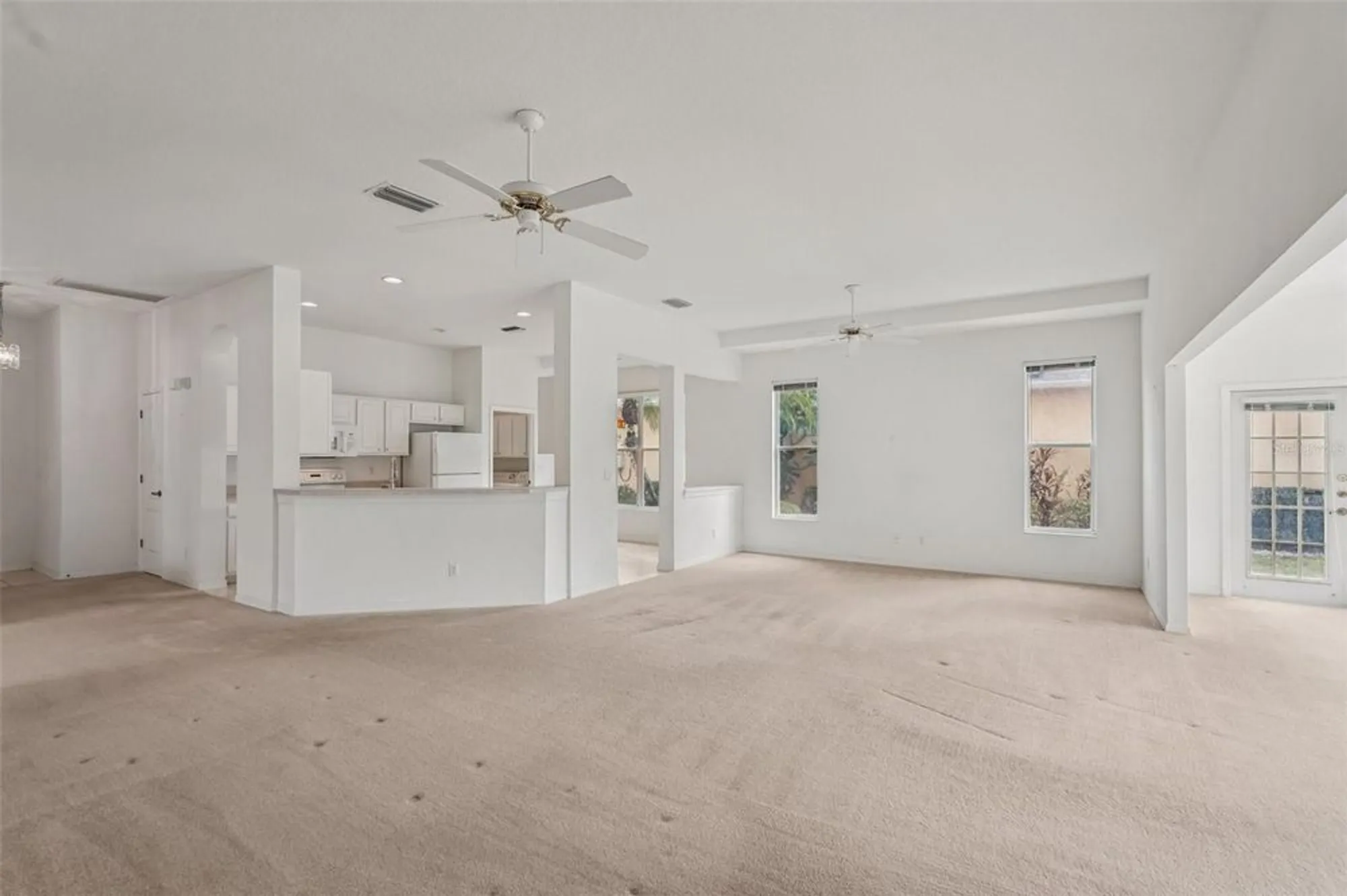 Property Slideshow image 8 of 61 | 2114 worthington greens dr, Sun City Center, FL, 33573