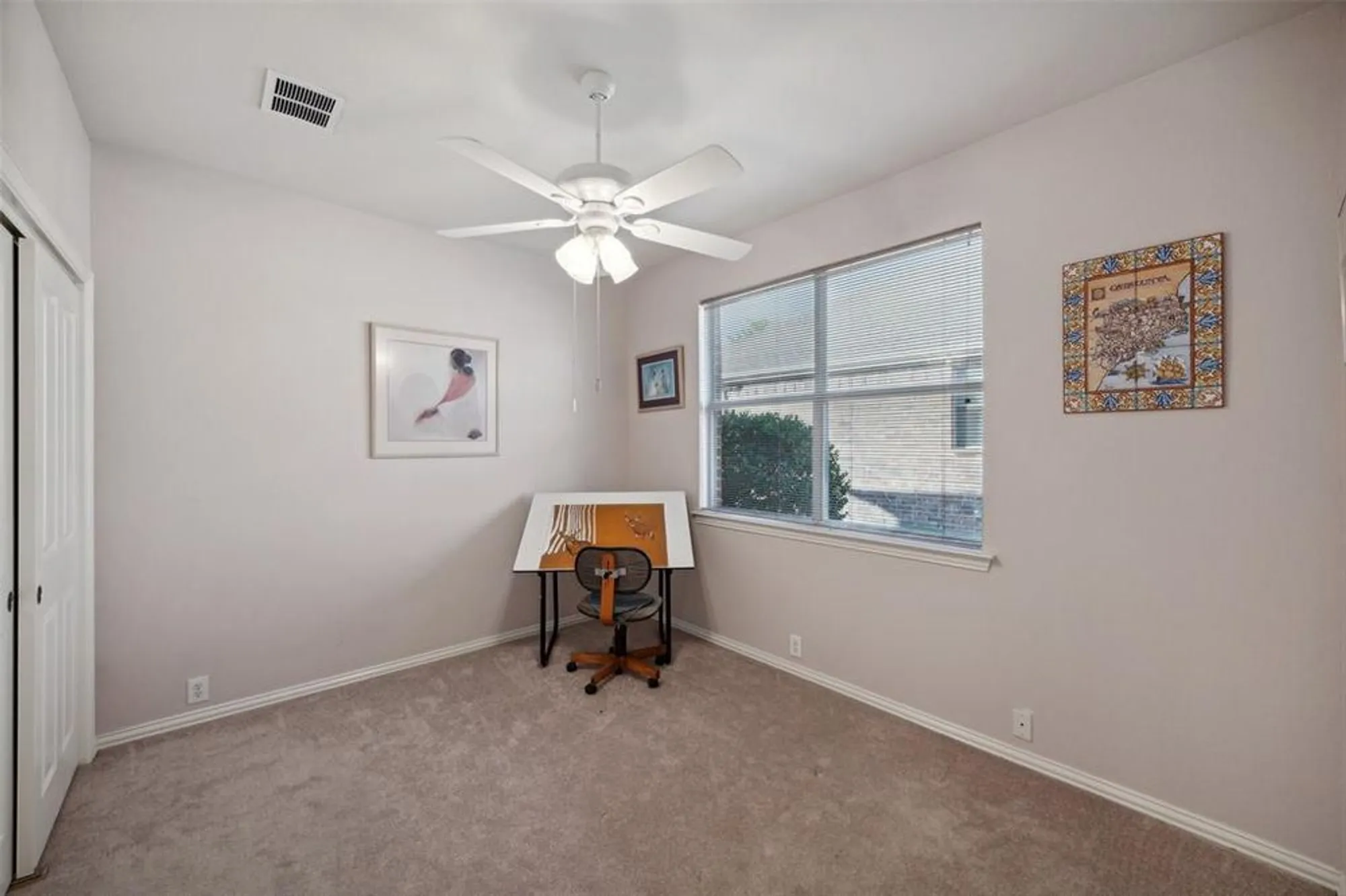 Property Slideshow image 21 of 34 | 7552 angel trace dr, Frisco, TX, 75036