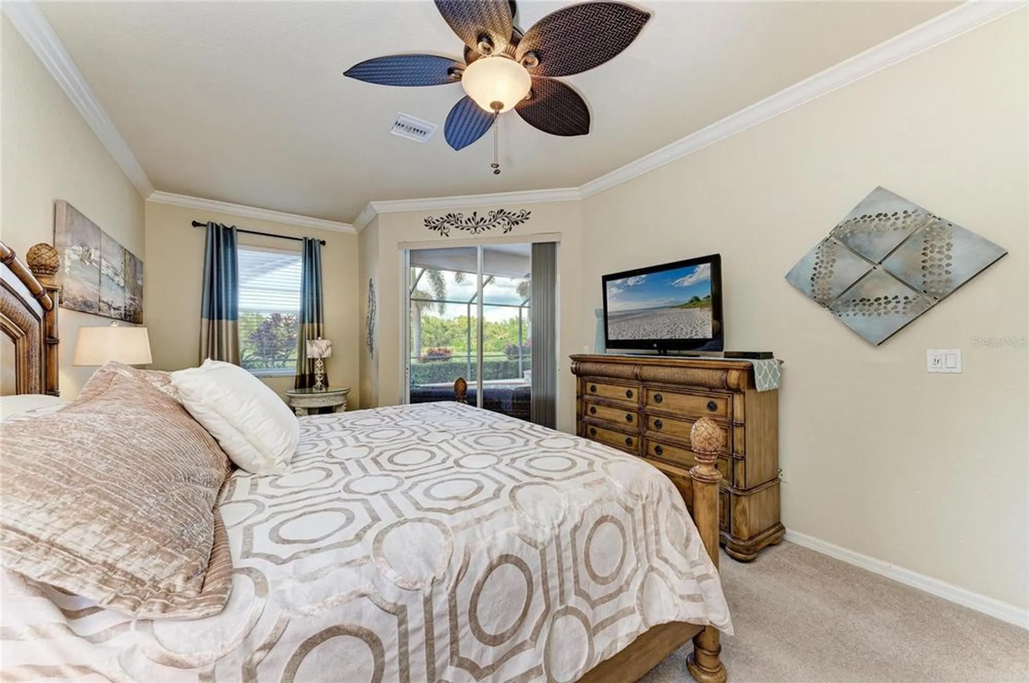 Property Slideshow image 36 of 99 | 9015 hammock edge pl, Bradenton, FL, 34212