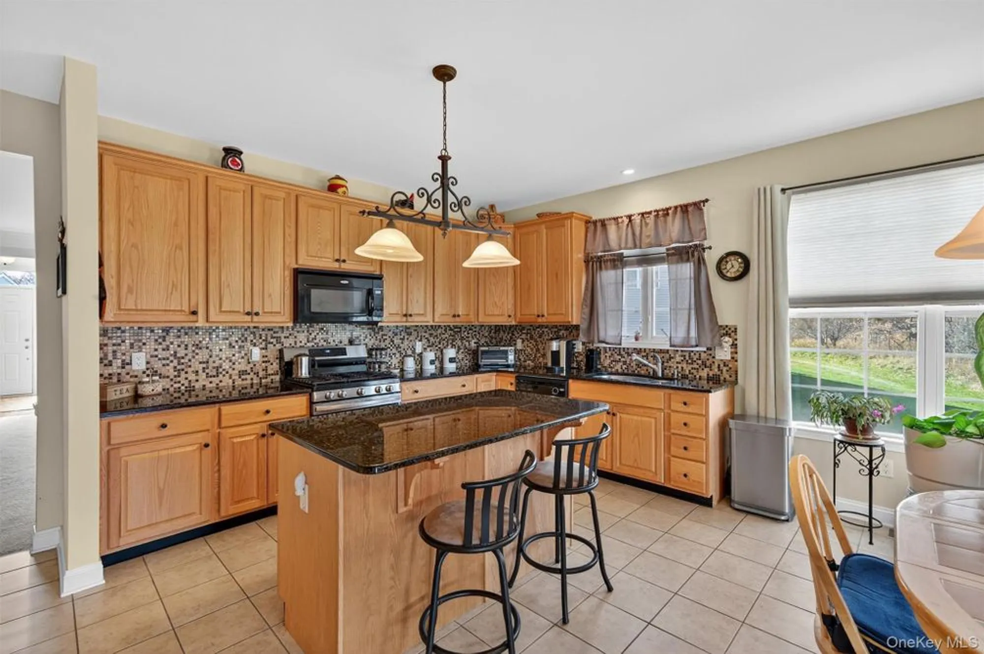 Property Slideshow image 12 of 35 | 24 juniper cir, Middletown, NY, 10940