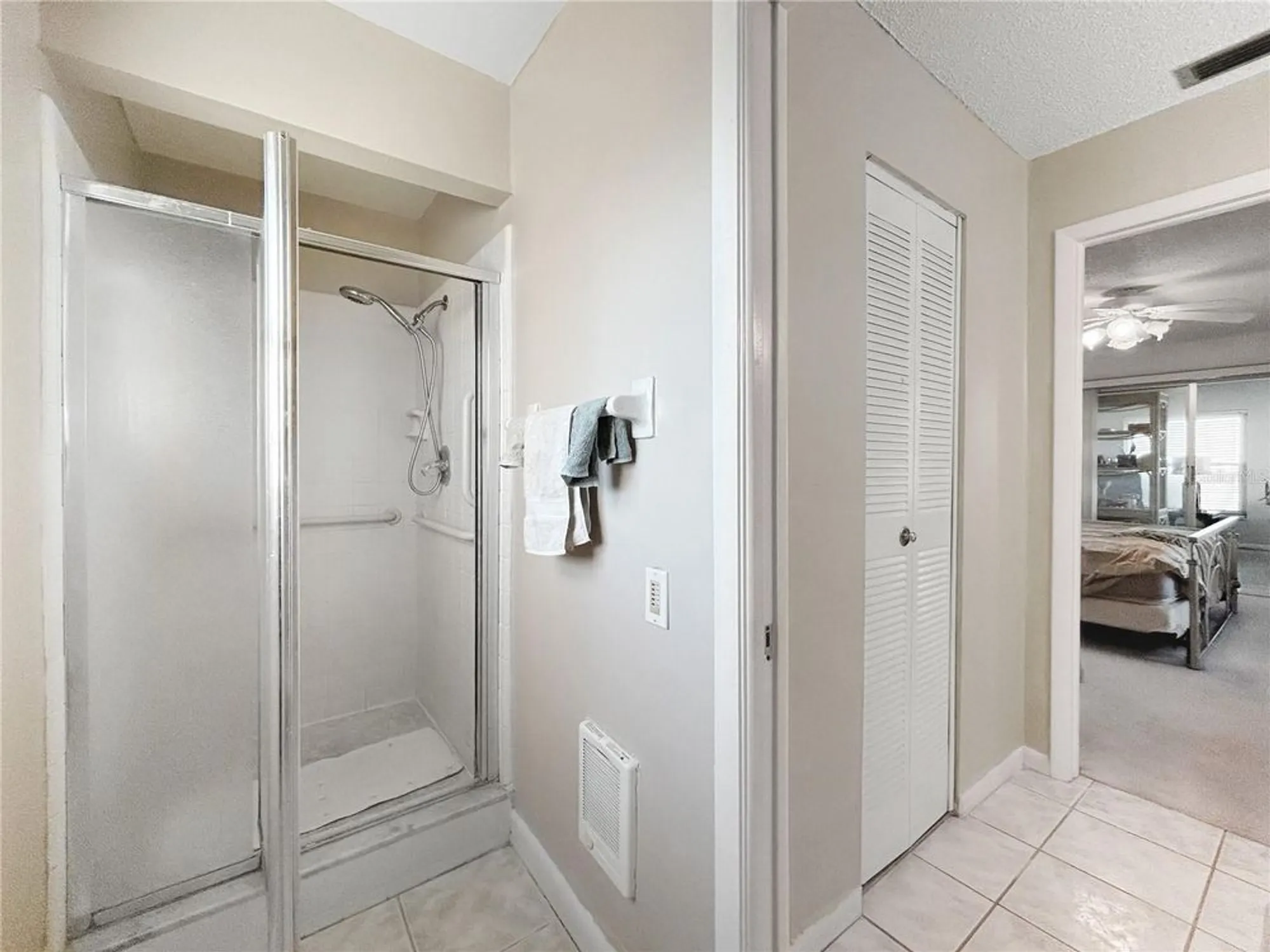 Property Slideshow image 17 of 24 | 703 ojai ave, Sun City Center, FL, 33573