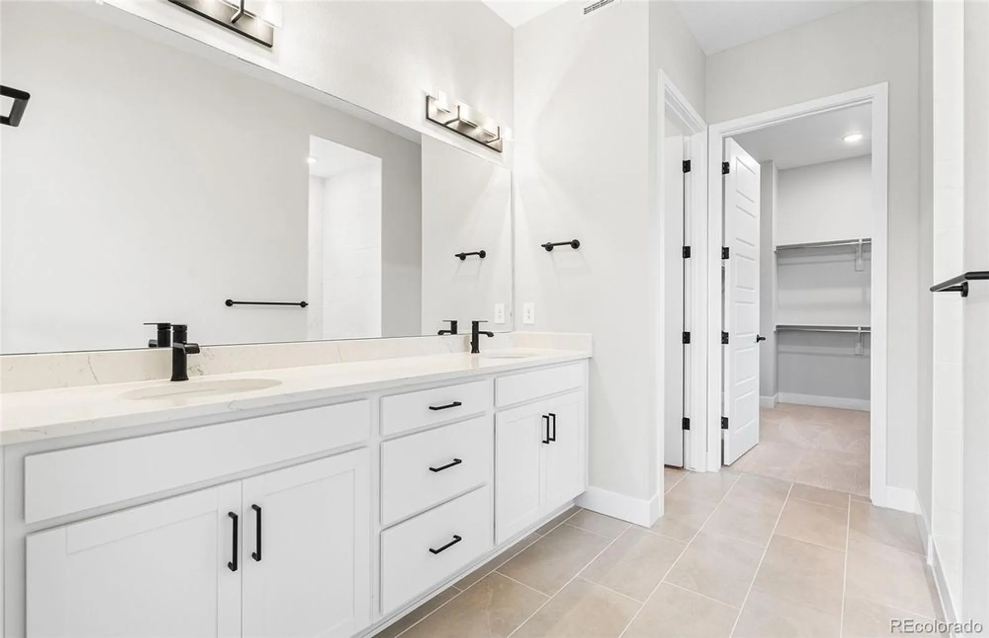 Property Slideshow image 23 of 45 | 8831 s quemoy st, Aurora, CO, 80016