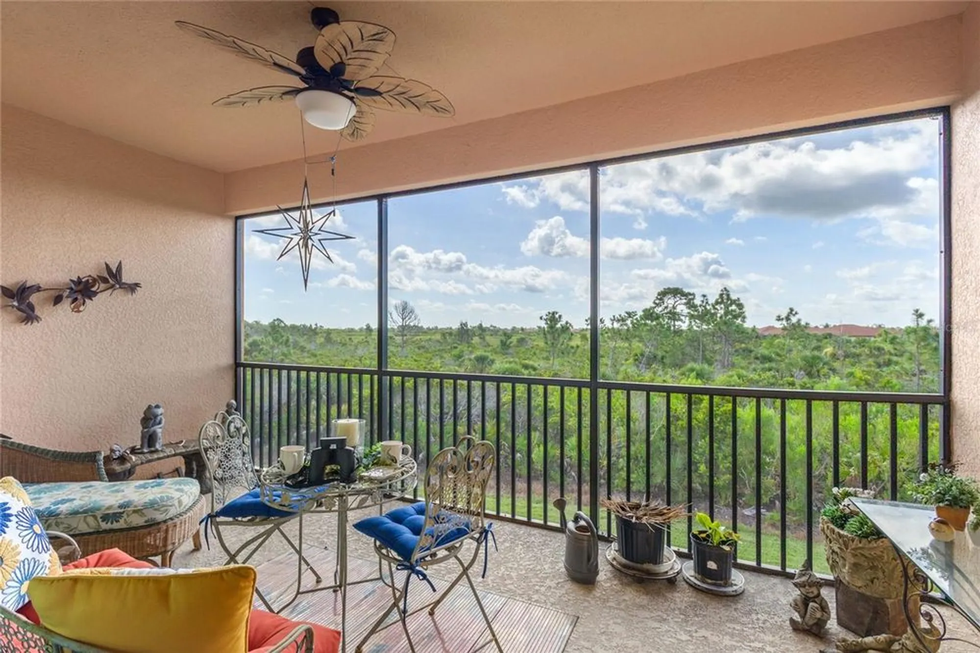 Property Slideshow image 10 of 58 | 10035 crooked creek dr unit 202, Venice, FL, 34293
