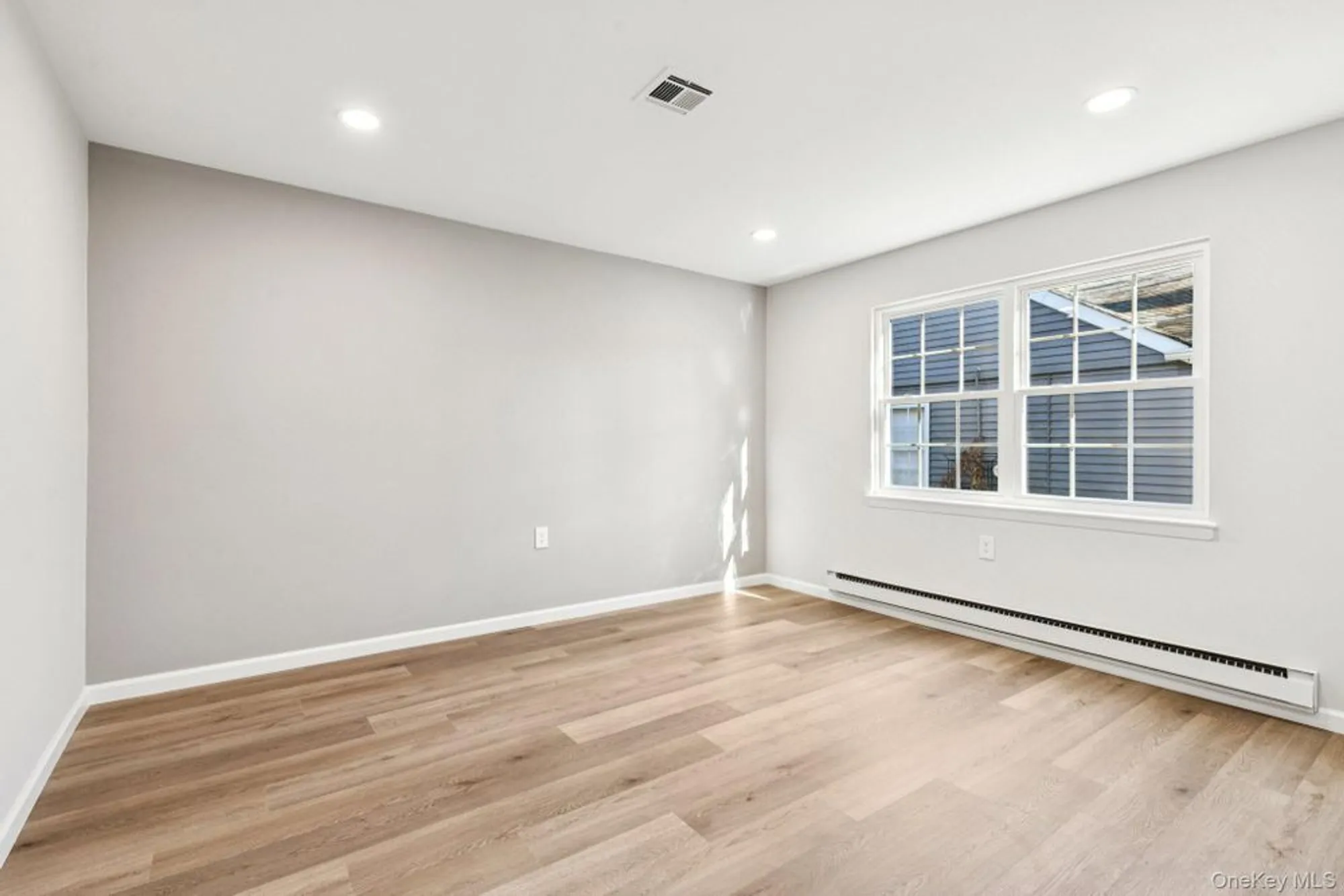 Property Slideshow image 18 of 26 | 195 canterbury dr, Ridge, NY, 11961