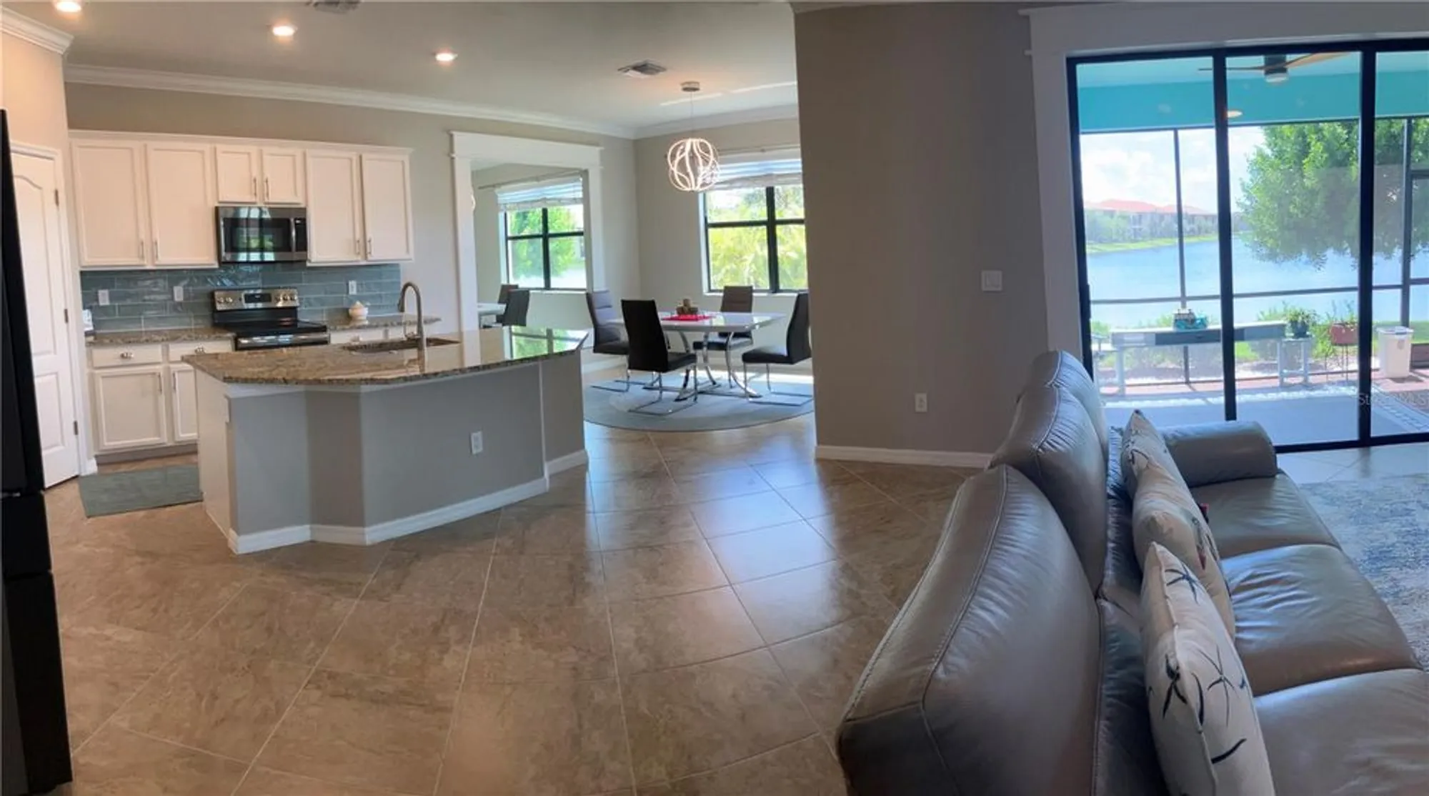 Property Slideshow image 4 of 10 | 10093 cozy grove dr, Venice, FL, 34293