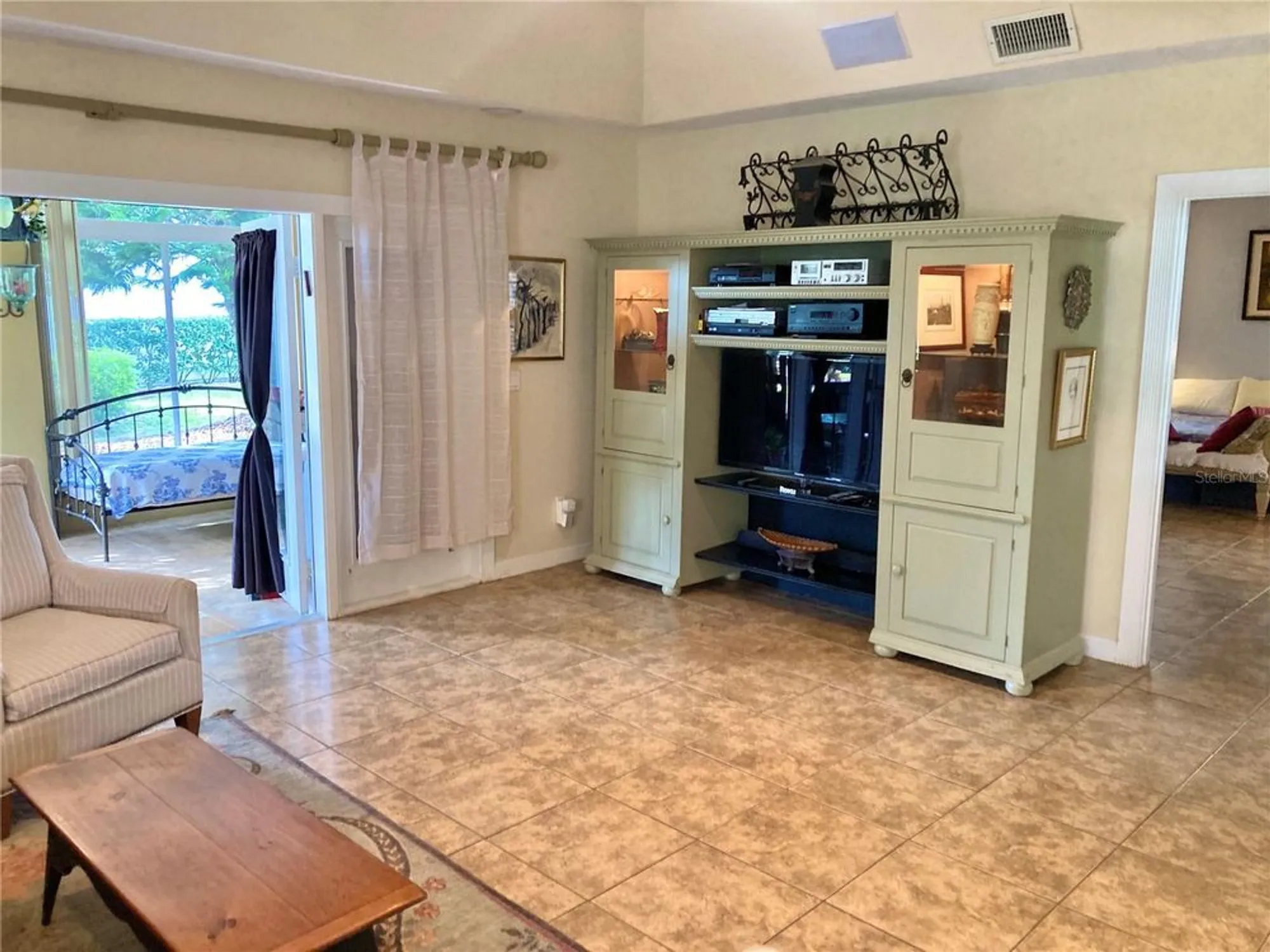 Property Slideshow image 30 of 66 | 55 bay pointe dr, Ormond Beach, FL, 32174