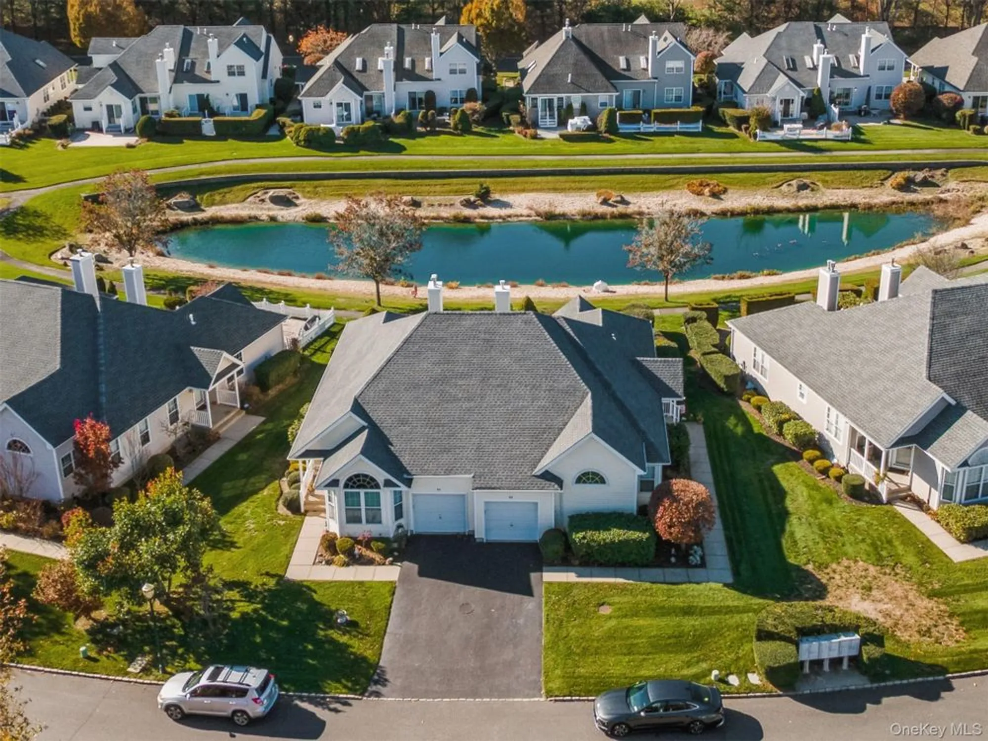 Property Slideshow image 4 of 26 | 53 goose neck ln, Riverhead, NY, 11901