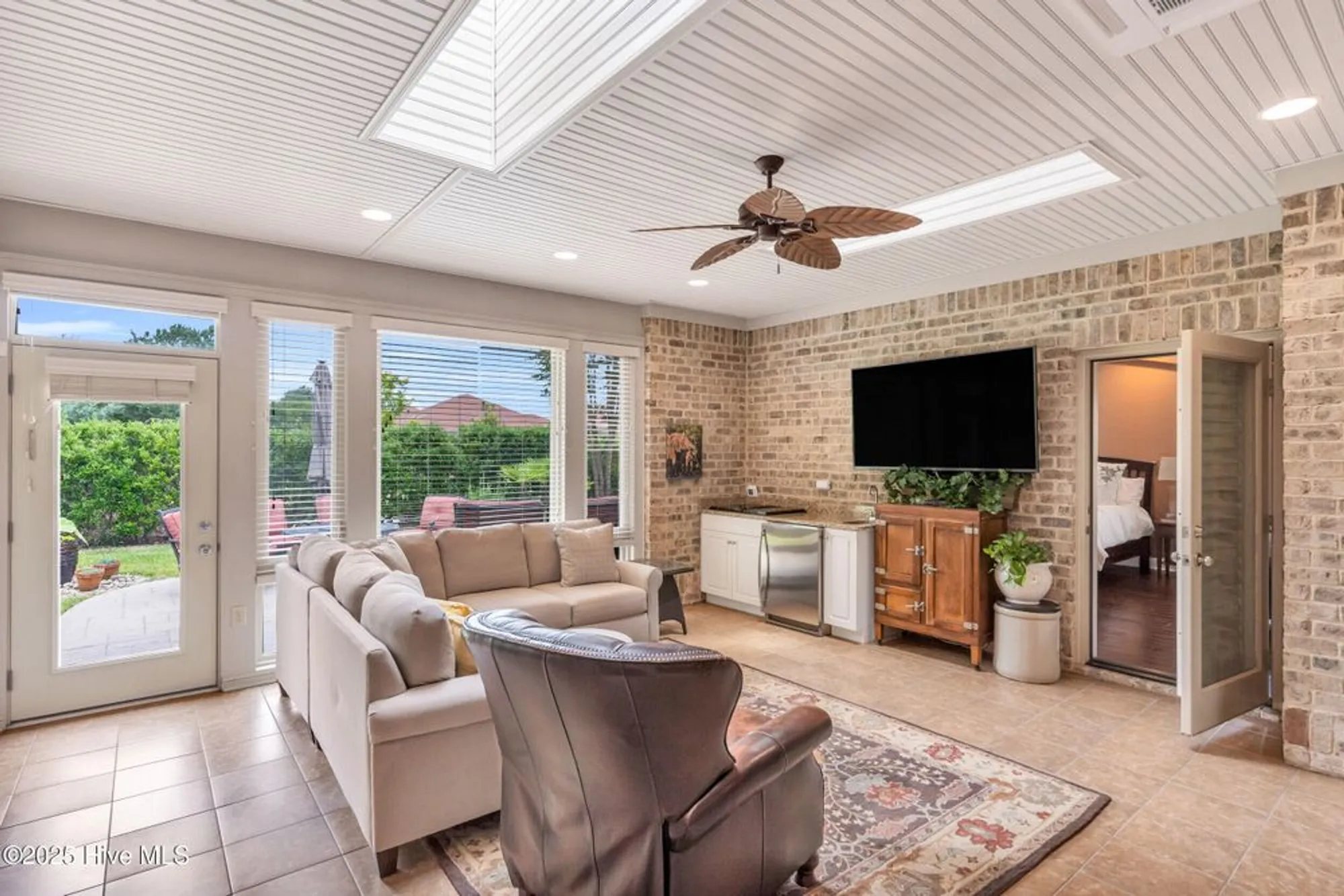 Property Slideshow image 18 of 71 | 2019 annsdale dr, Leland, NC, 28451