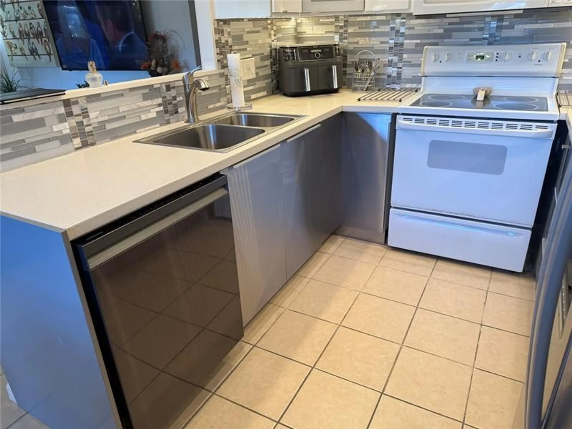 Property Slideshow image 7 of 28 | 1066 newport q # 1066, Deerfield Beach, FL, 33442