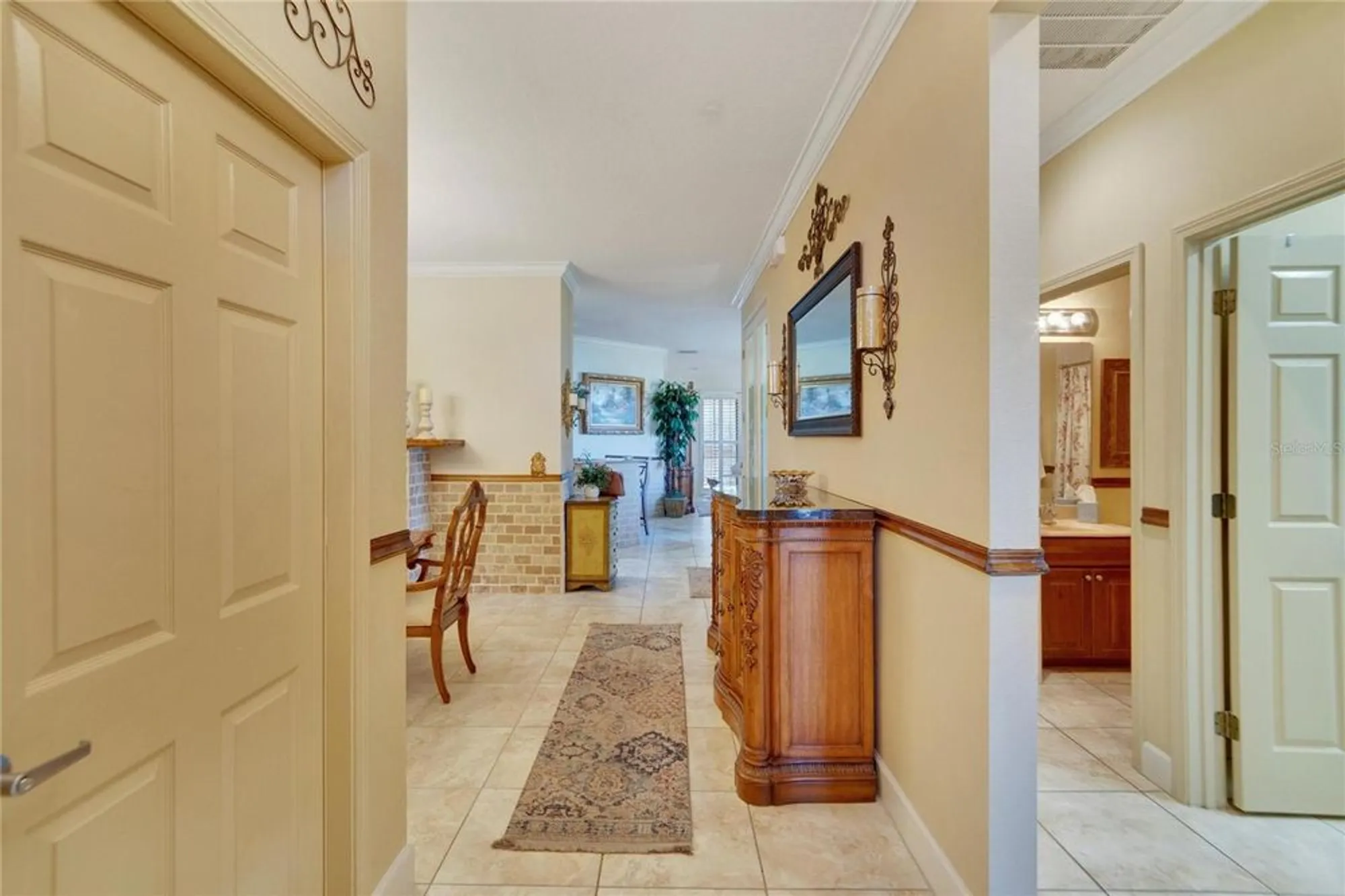 Property Slideshow image 7 of 67 | 204 mystic falls dr, Apollo Beach, FL, 33572