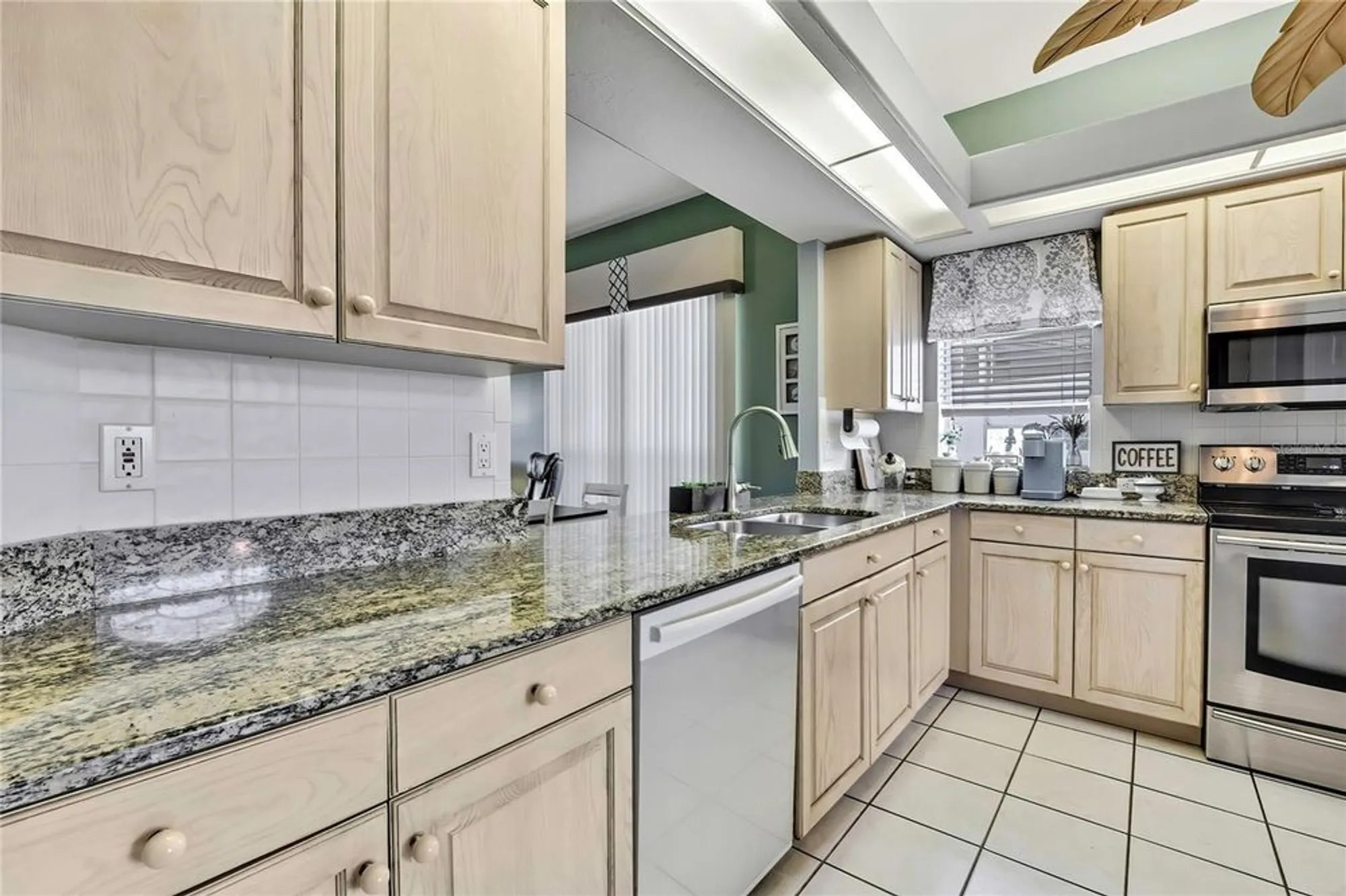 Property Slideshow image 19 of 58 | 8472 maybelle dr, Weeki Wachee, FL, 34613