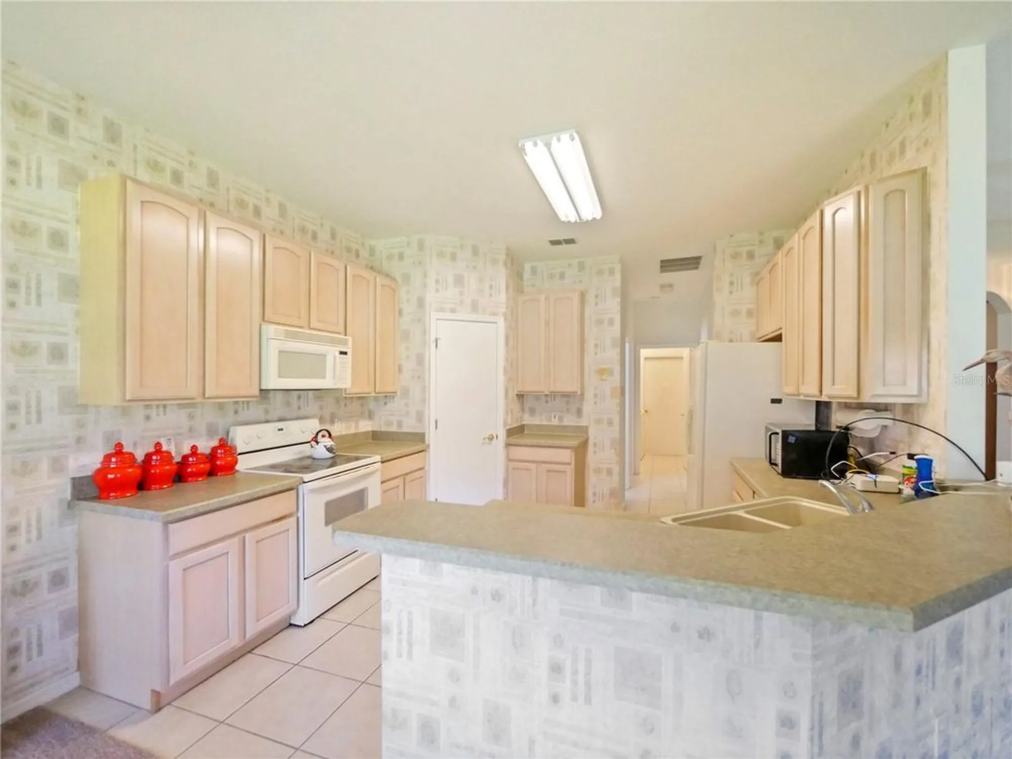 Property Slideshow image 7 of 15 | 252 rock springs dr, Kissimmee, FL, 34759