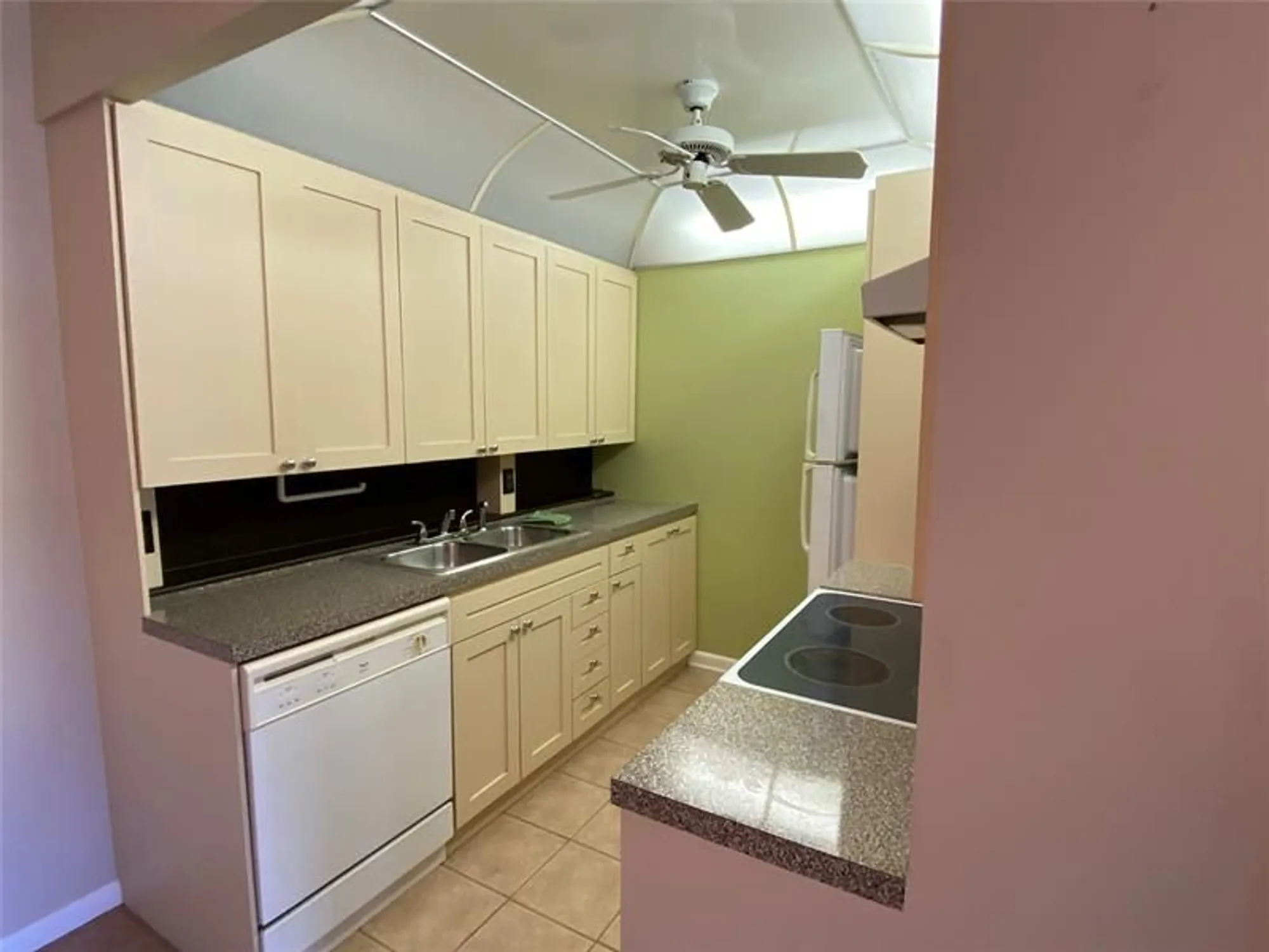 Property Slideshow image 12 of 51 | 1026 cambridge b # 1026, Deerfield Beach, FL, 33442