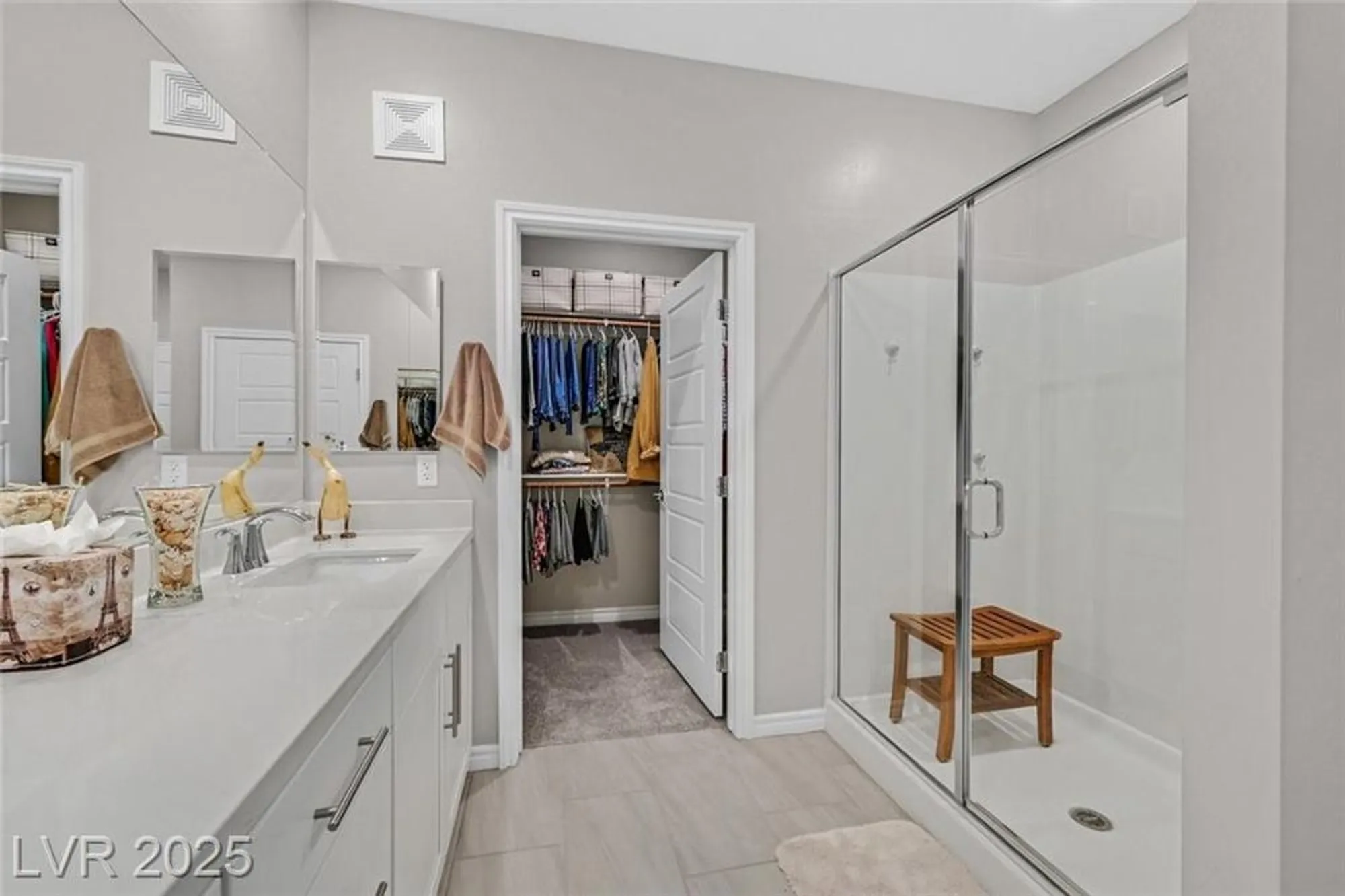 Property Slideshow image 20 of 47 | 2555 hampton rd 10301, Henderson, NV, 89052