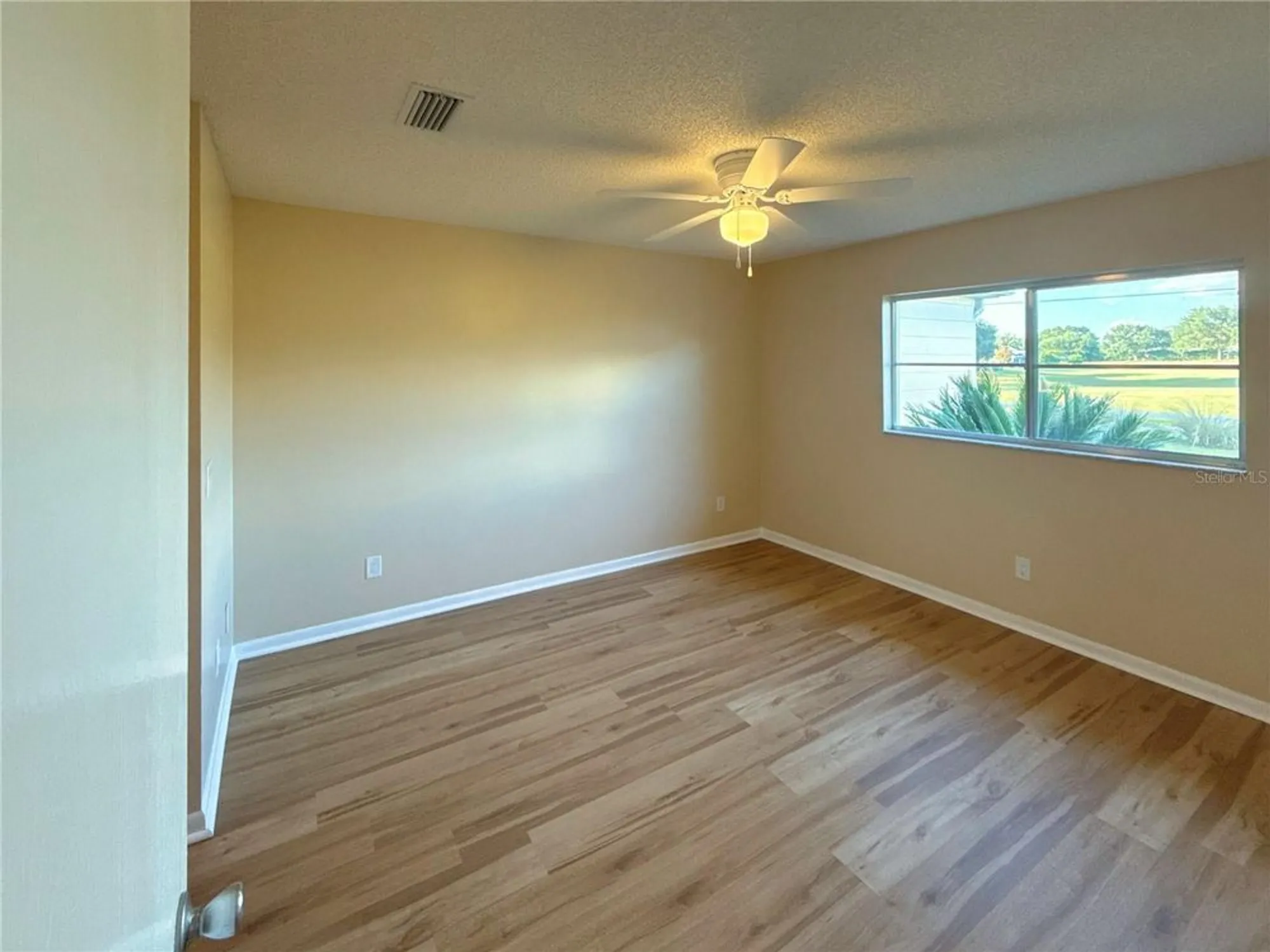 Property Slideshow image 11 of 29 | 8535 sw 90th st c, Ocala, FL, 34481