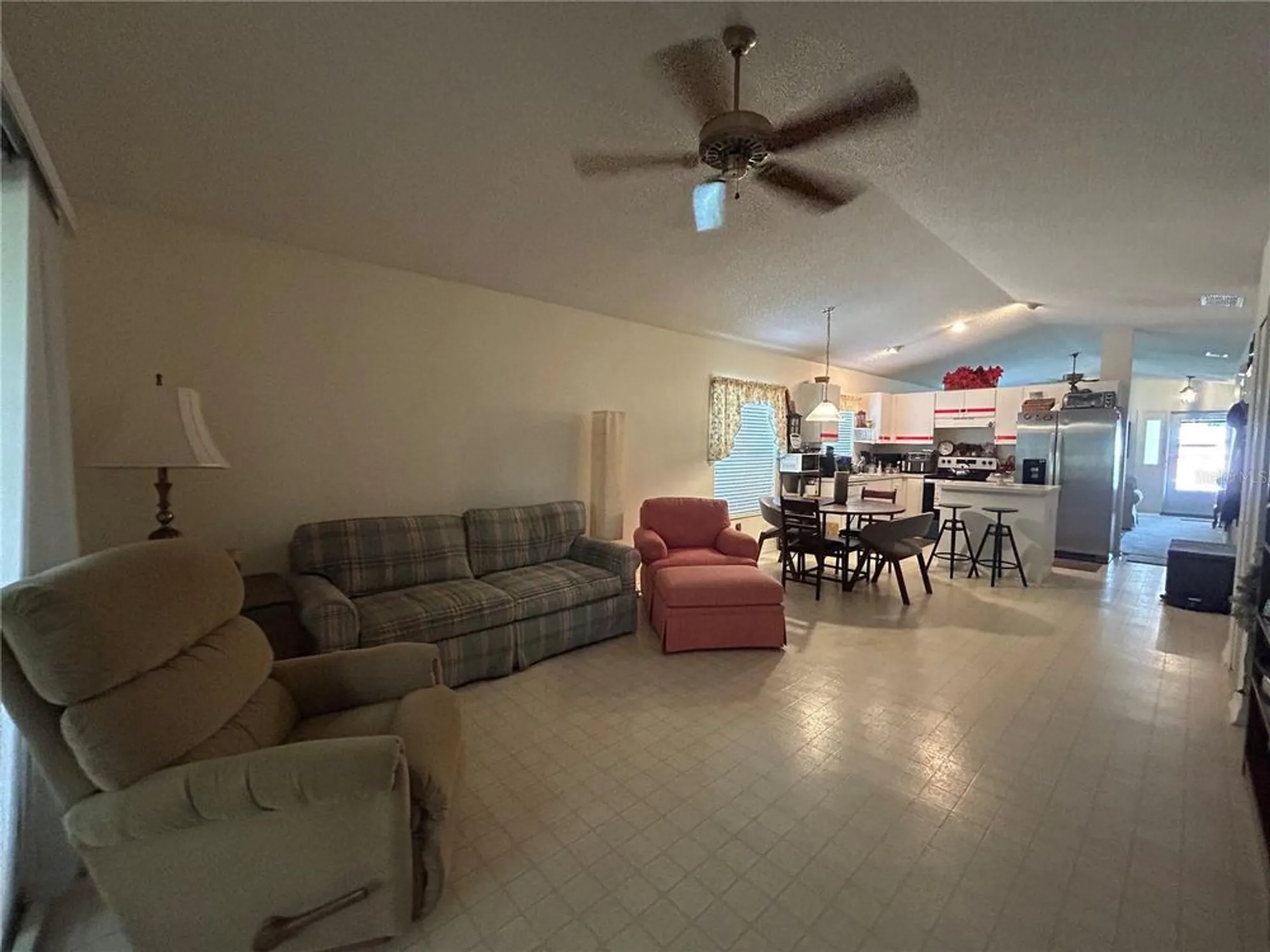 Property Slideshow image 10 of 28 | 25119 cranes roost cir, Leesburg, FL, 34748