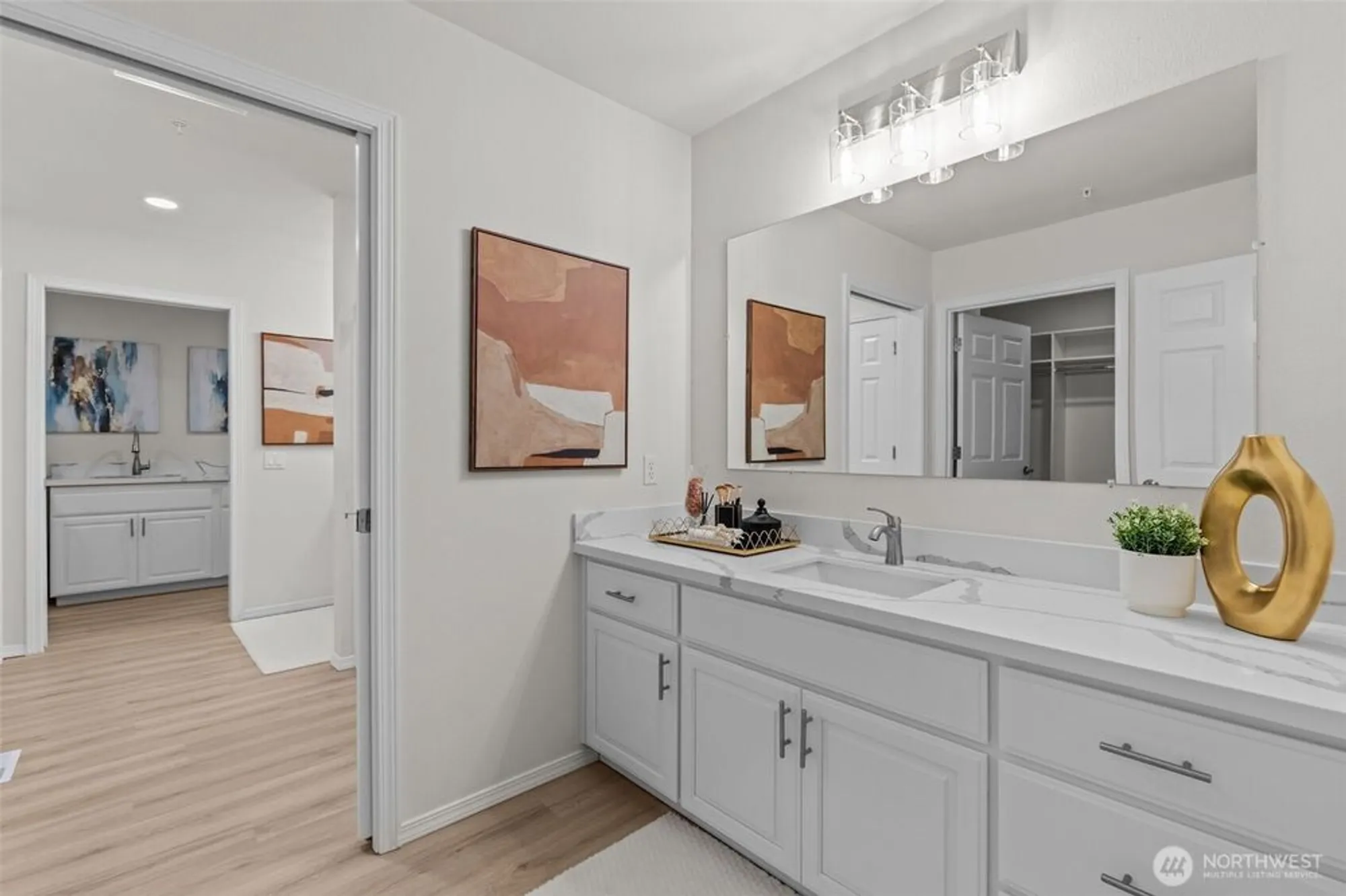 Property Slideshow image 21 of 40 | 22637 se 44th ln, Issaquah, WA, 98029