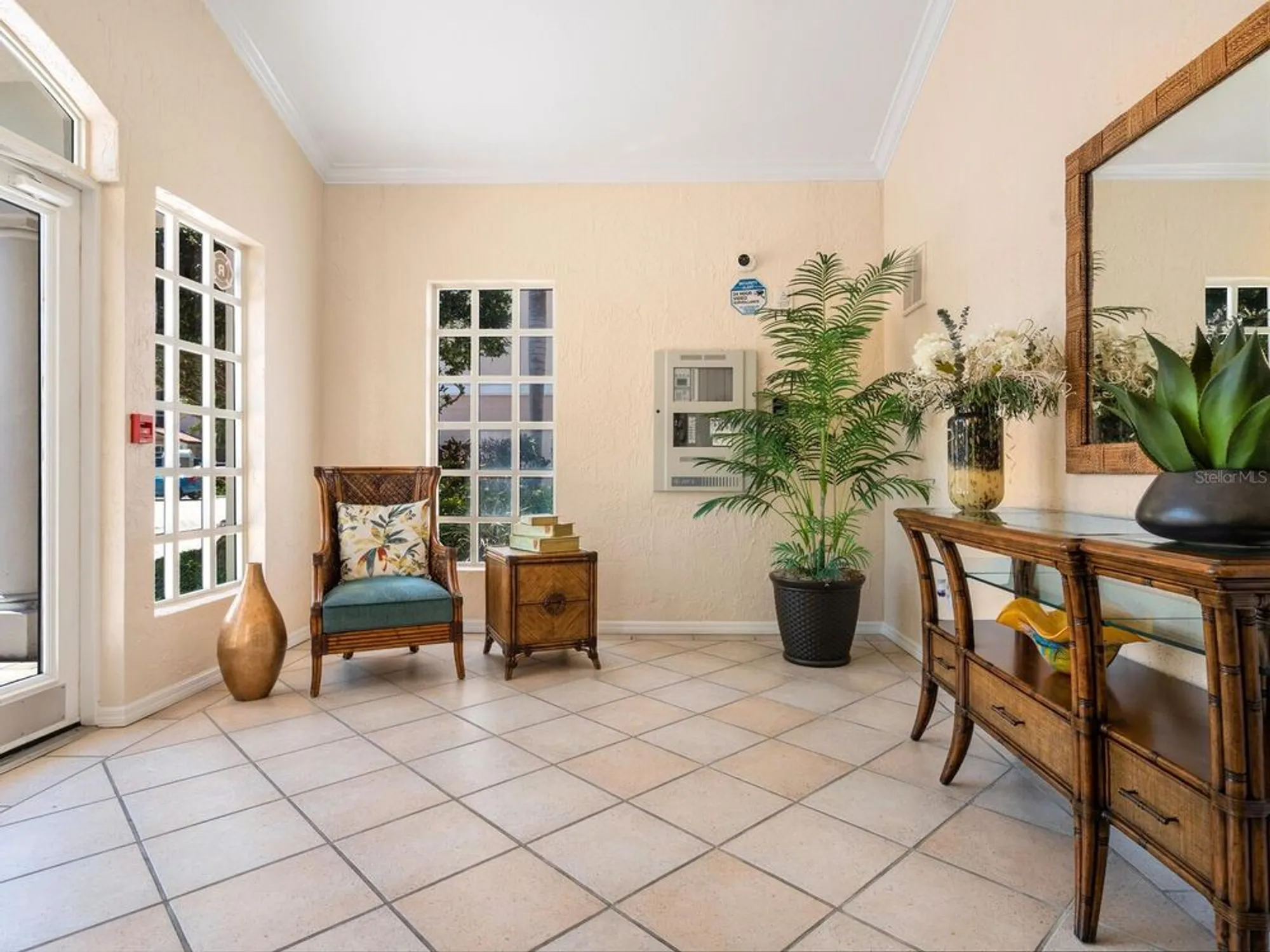 Property Slideshow image 38 of 59 | 5420 eagles point cir apt 105, Sarasota, FL, 34231